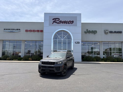 2026 Jeep Grand Cherokee L Laredo Altitude