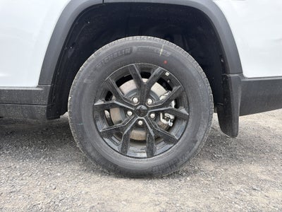 2026 Jeep Grand Cherokee L Laredo Altitude