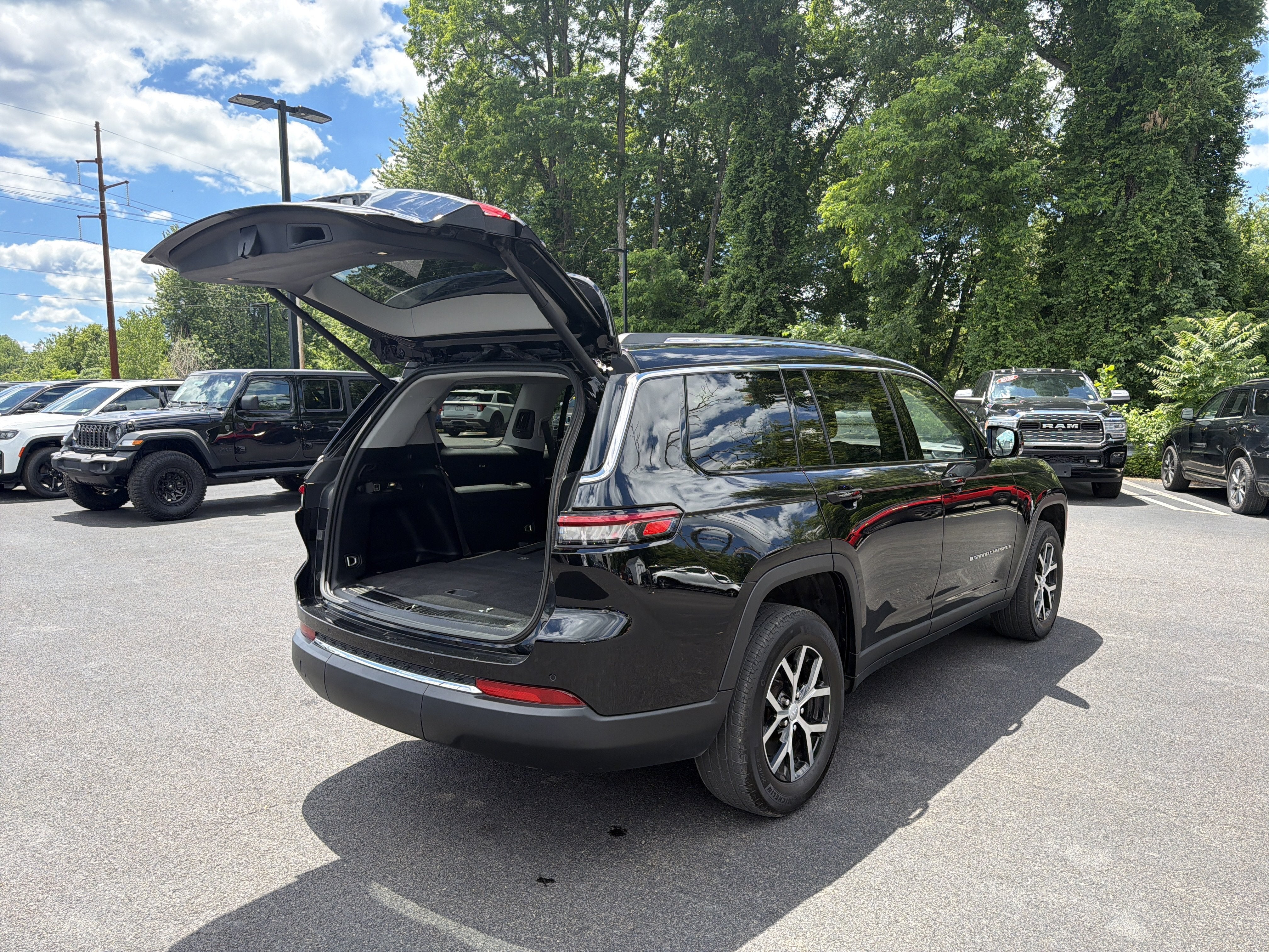 2023 Jeep Grand Cherokee L Limited