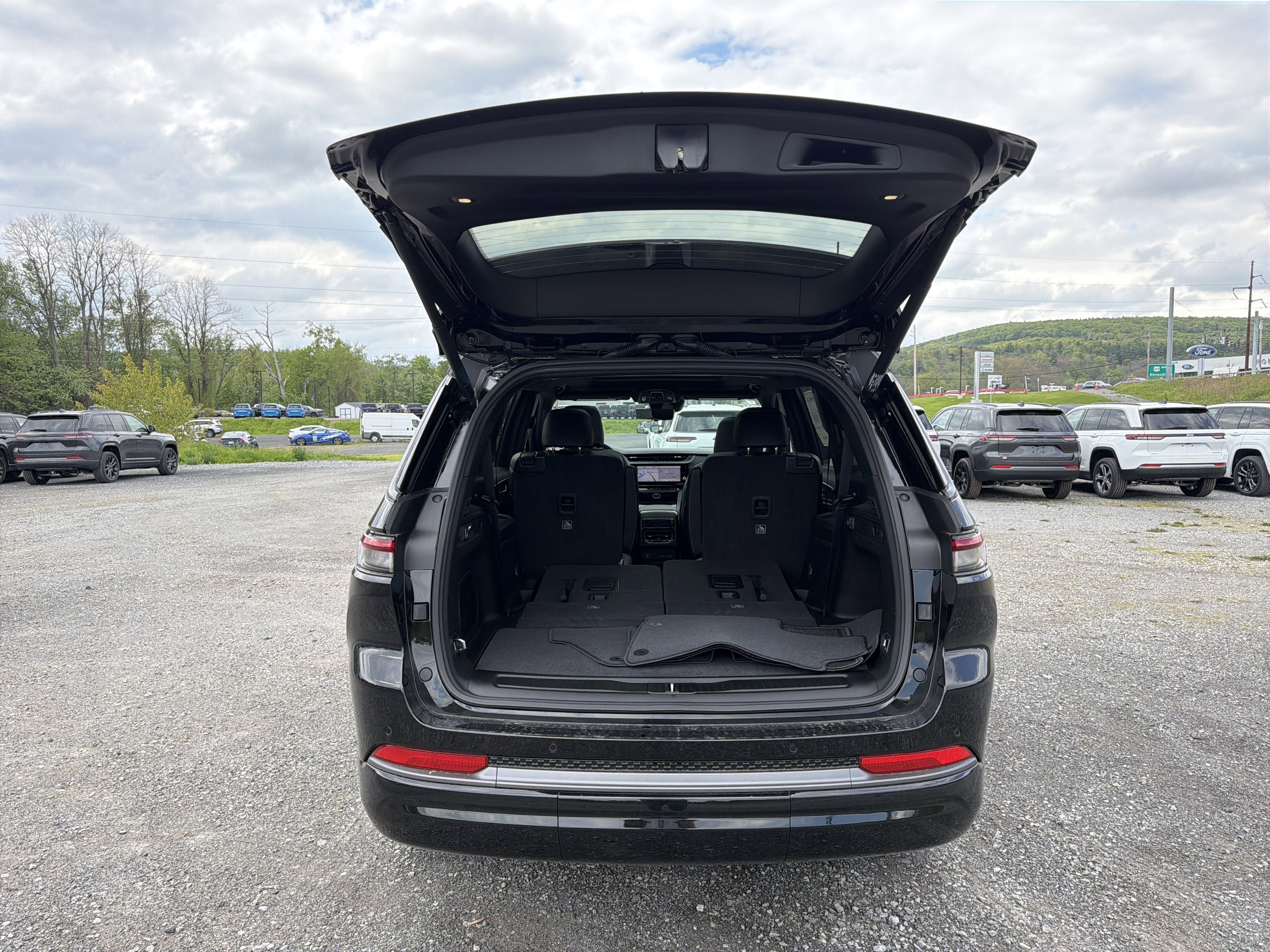 2026 Jeep Grand Cherokee L Limited Reserve