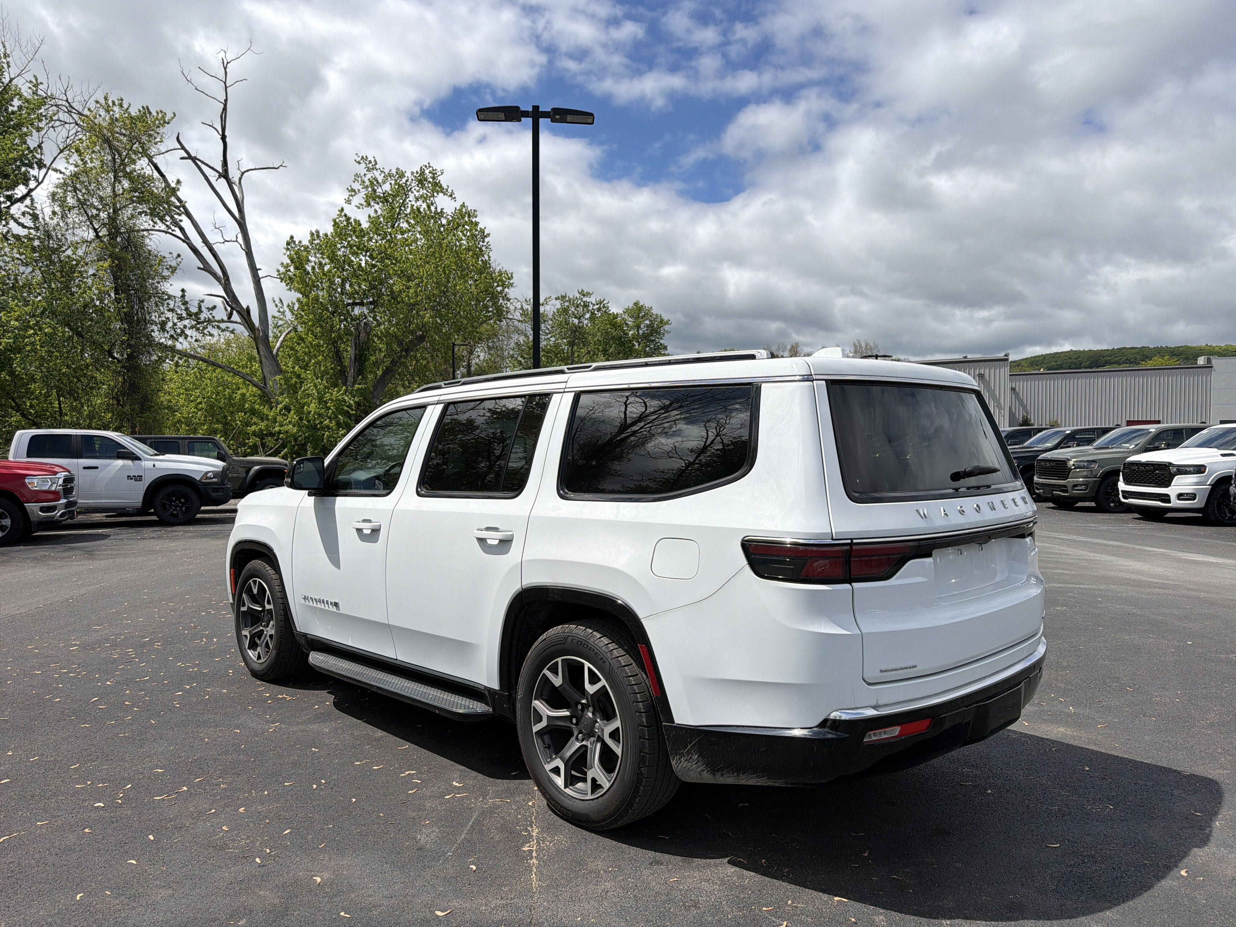 2023 Jeep Wagoneer Series III