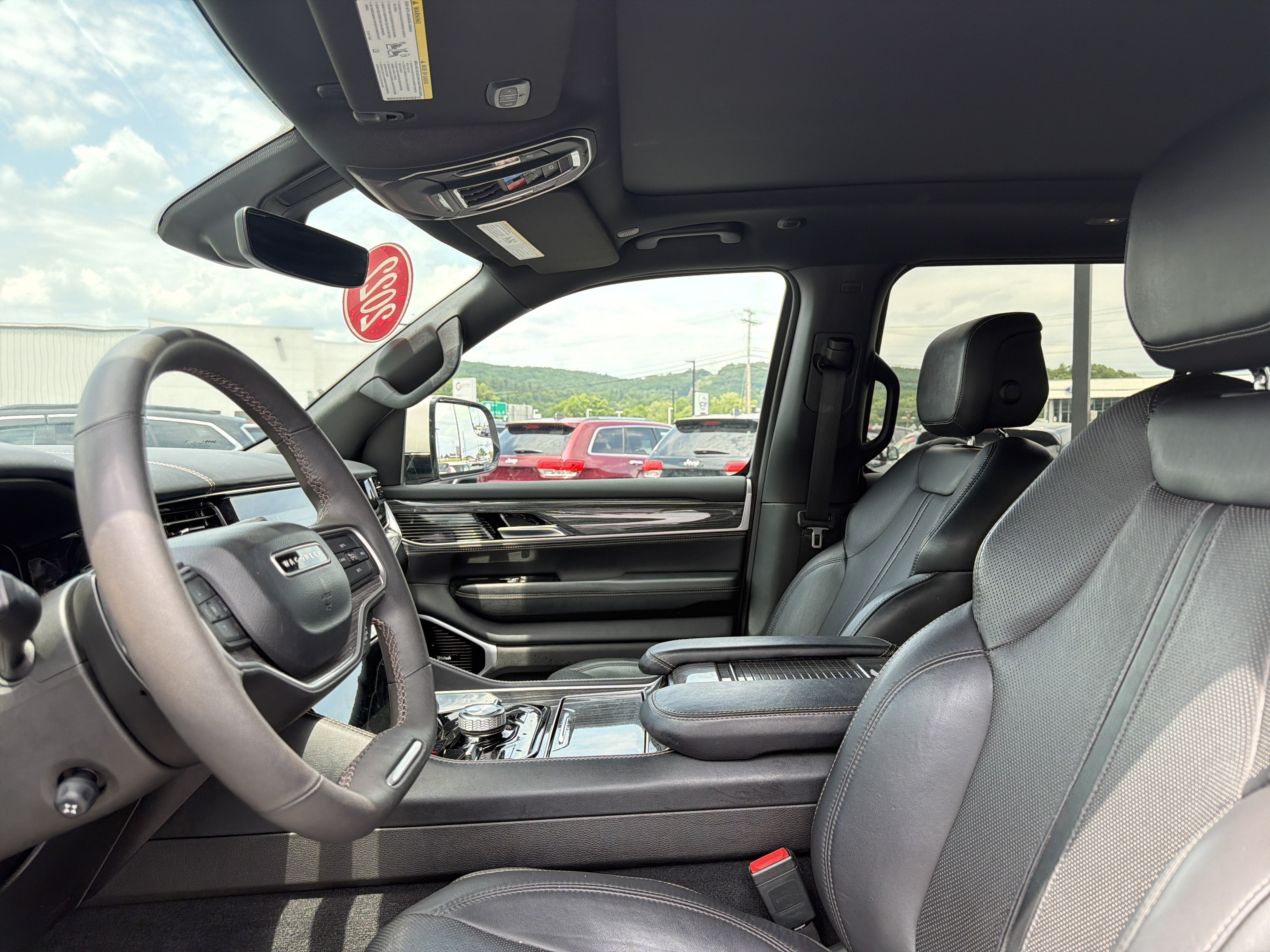 2022 Jeep Wagoneer Series III