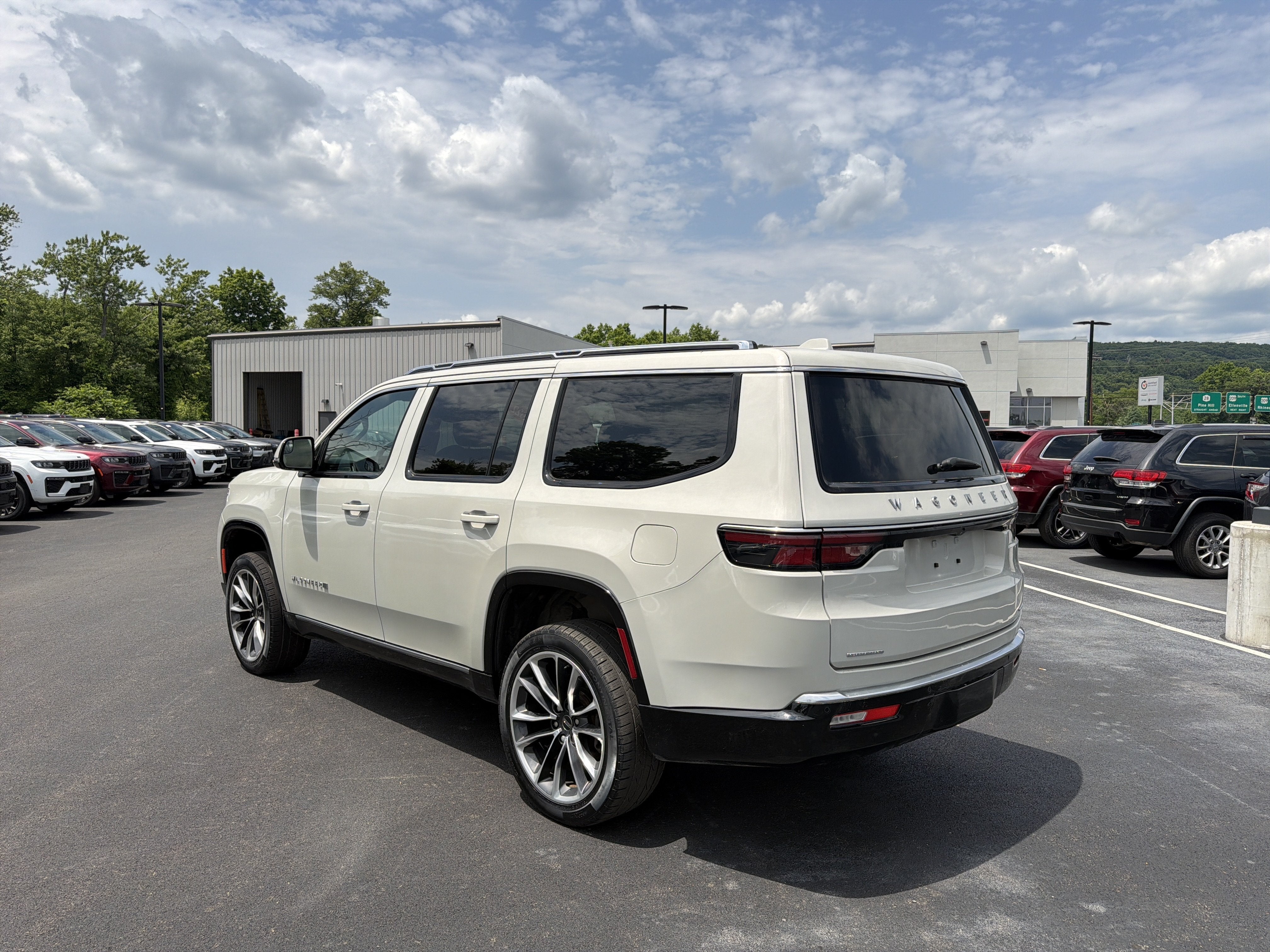 2022 Jeep Wagoneer Series III