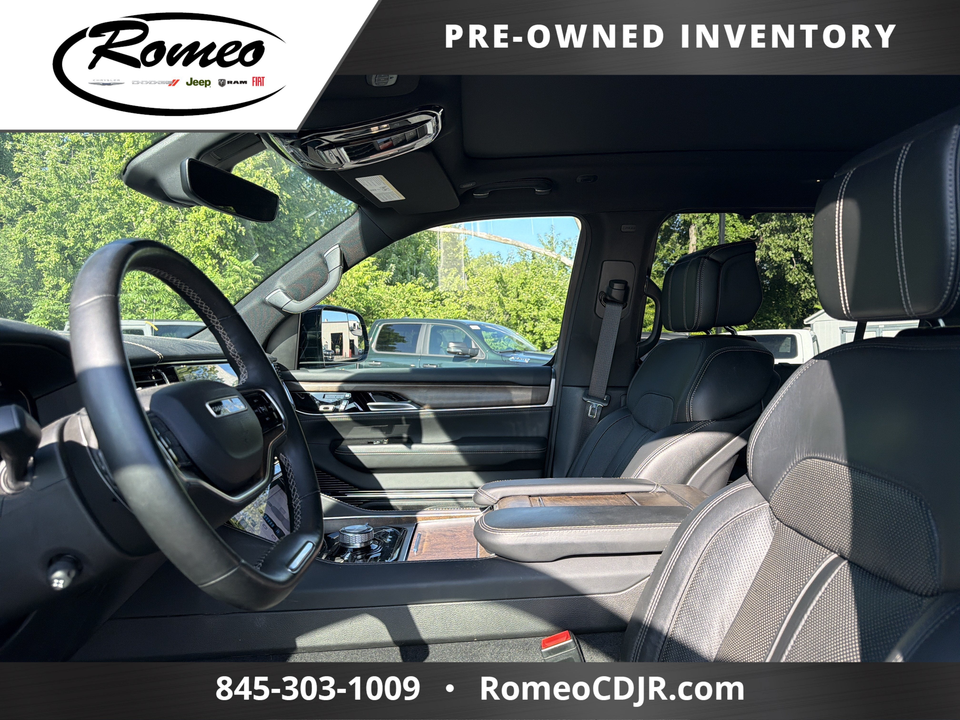 2023 Jeep Grand Wagoneer Base