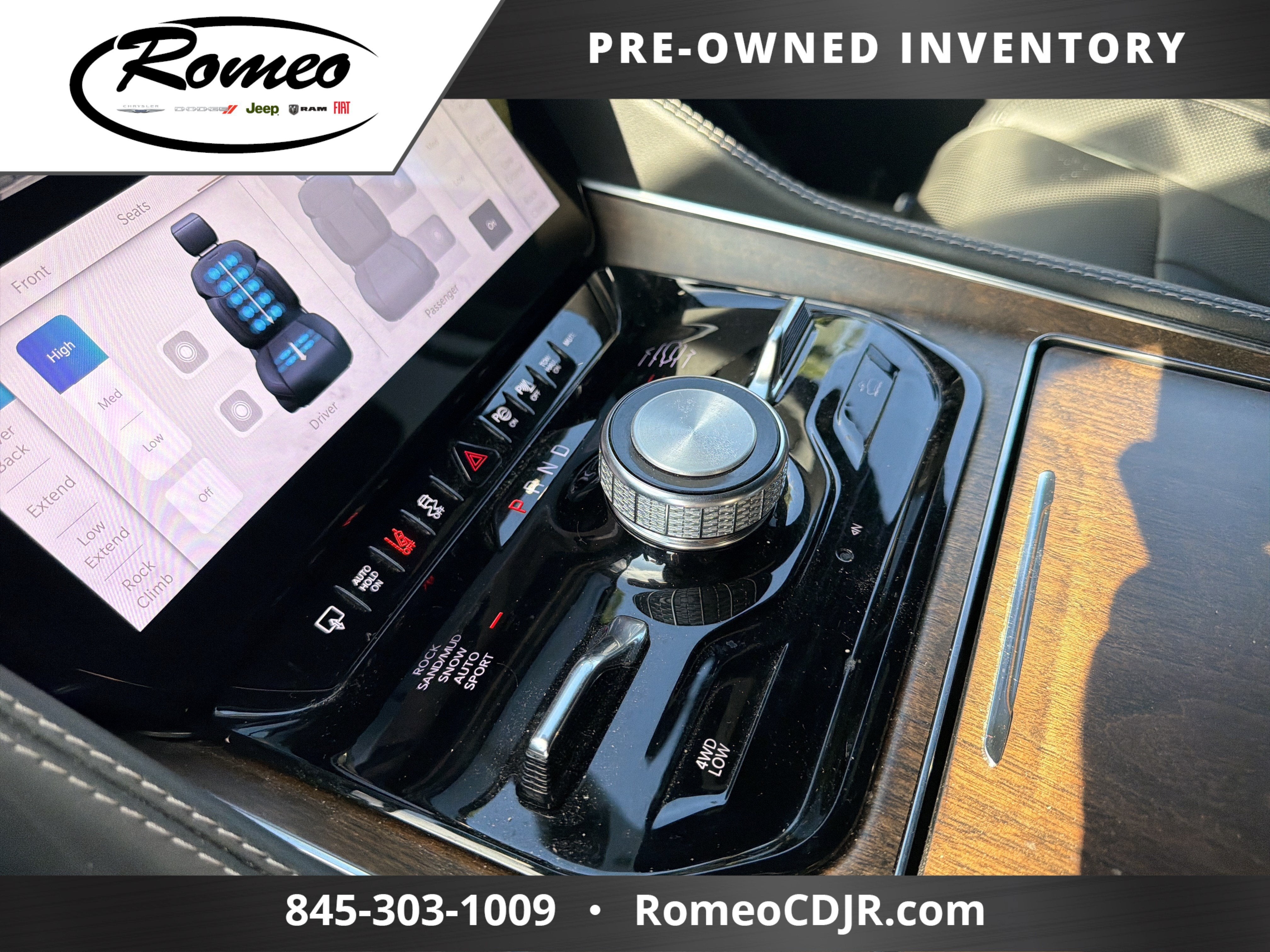 2023 Jeep Grand Wagoneer Base