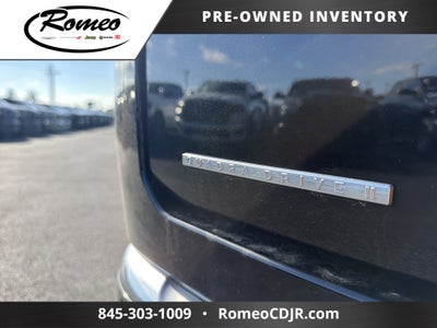 2023 Jeep Grand Wagoneer Base