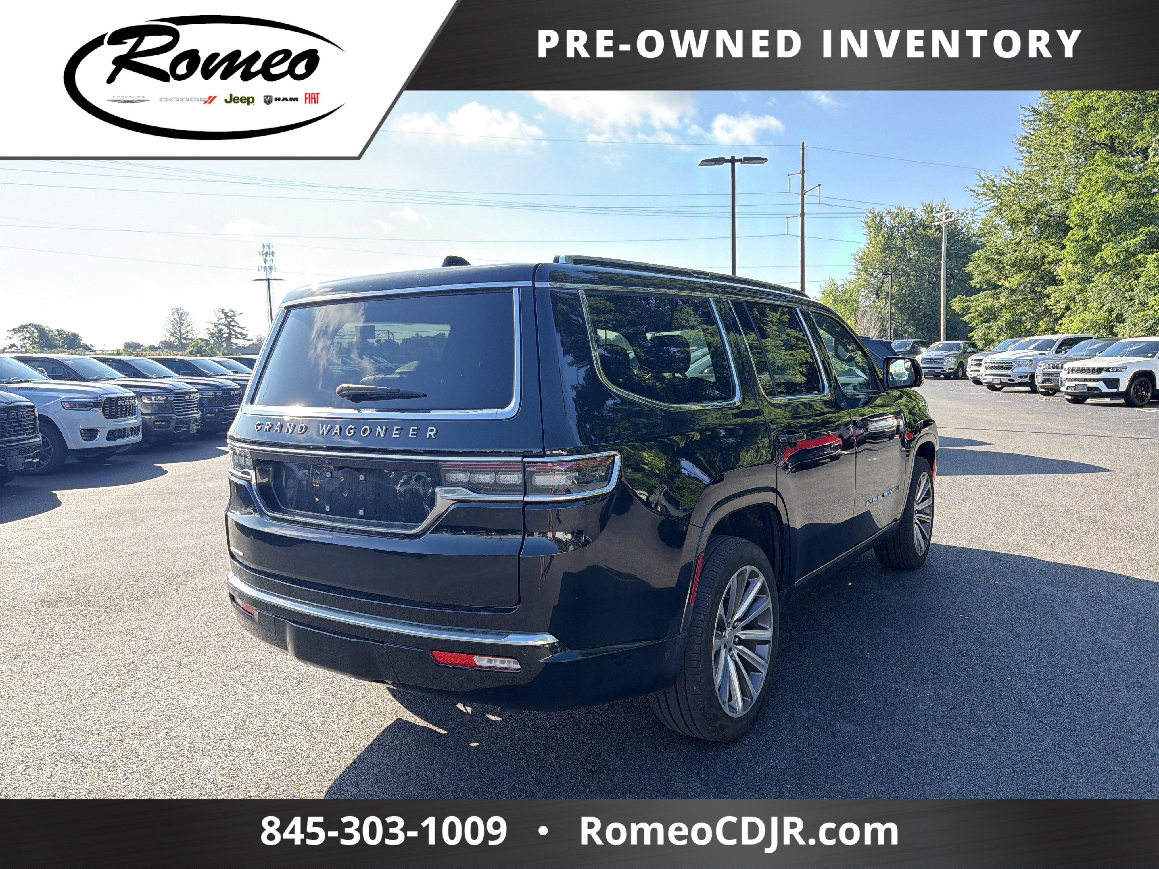 2023 Jeep Grand Wagoneer Base