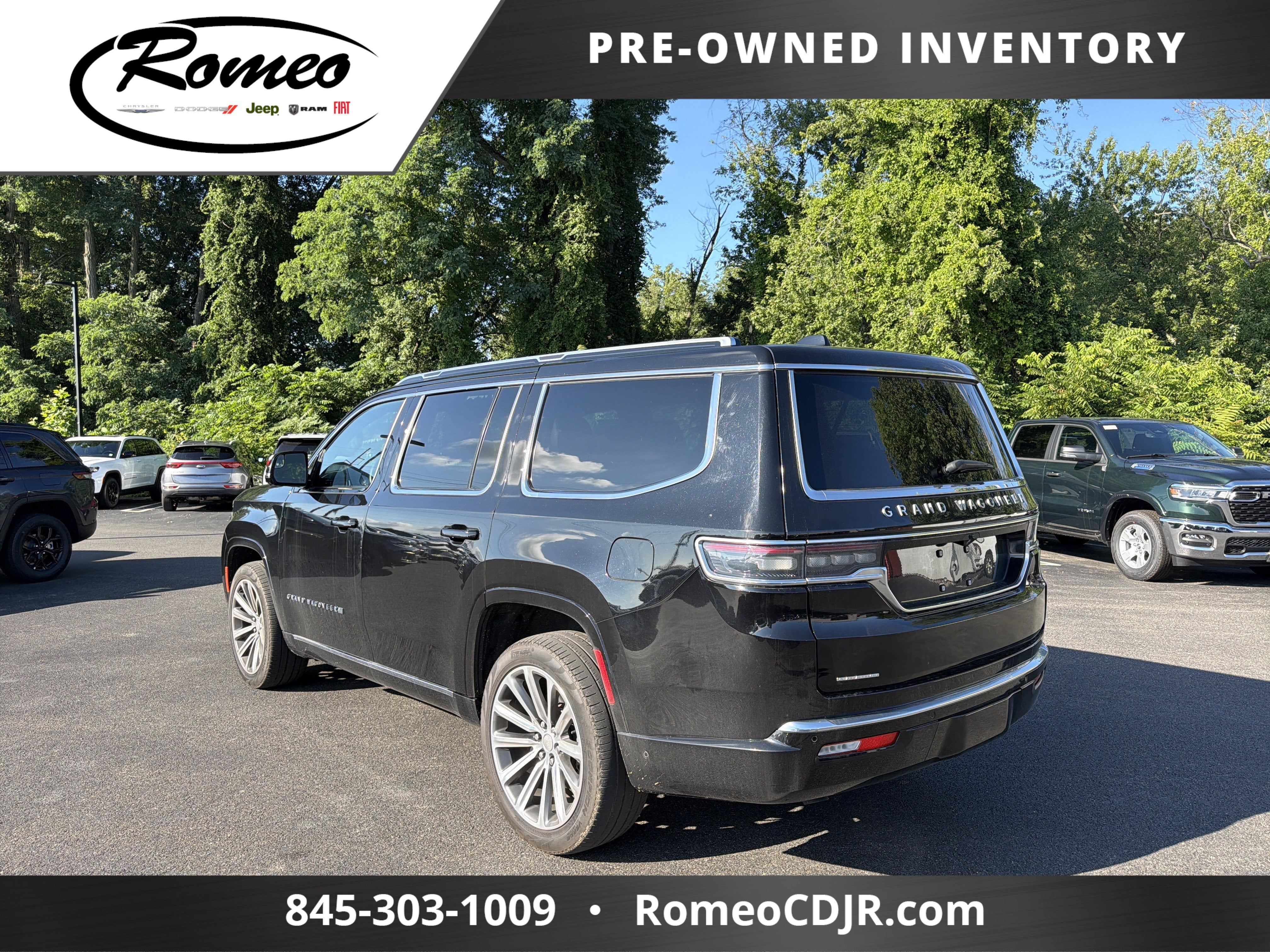2023 Jeep Grand Wagoneer Base