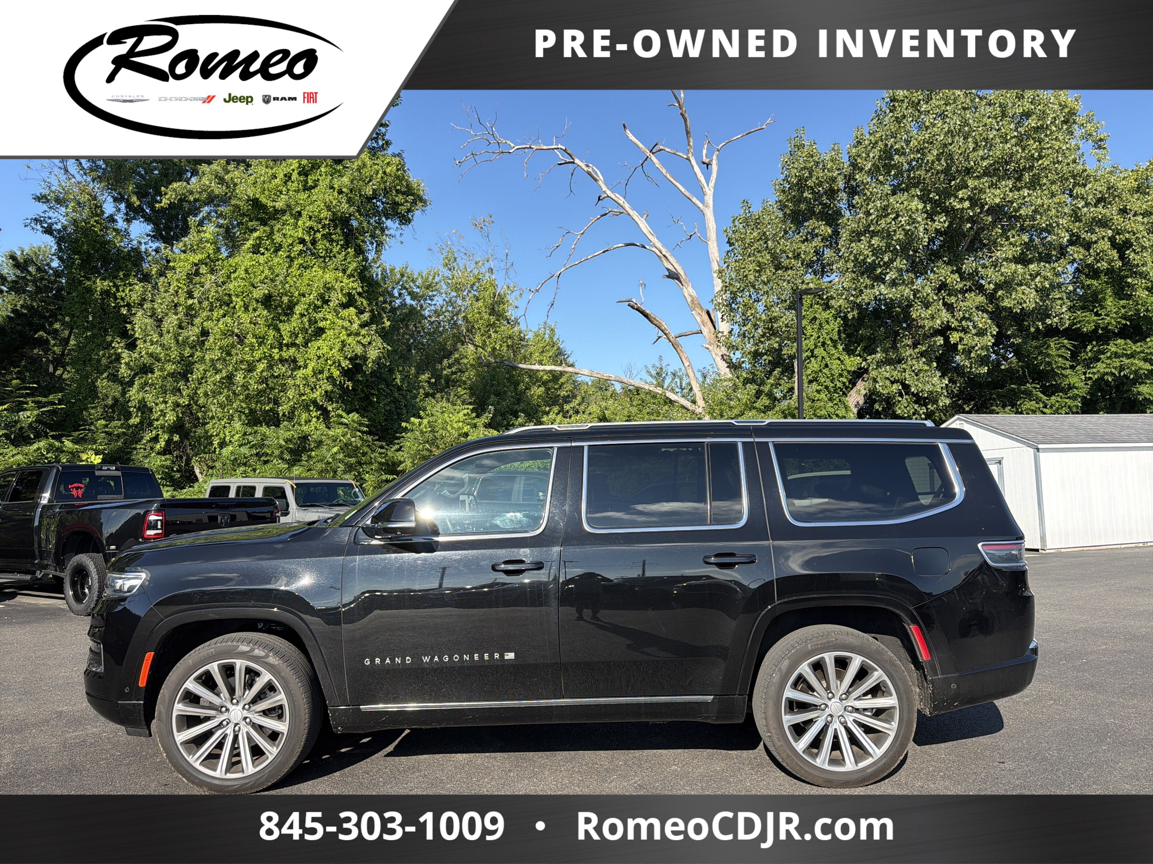 2023 Jeep Grand Wagoneer Base