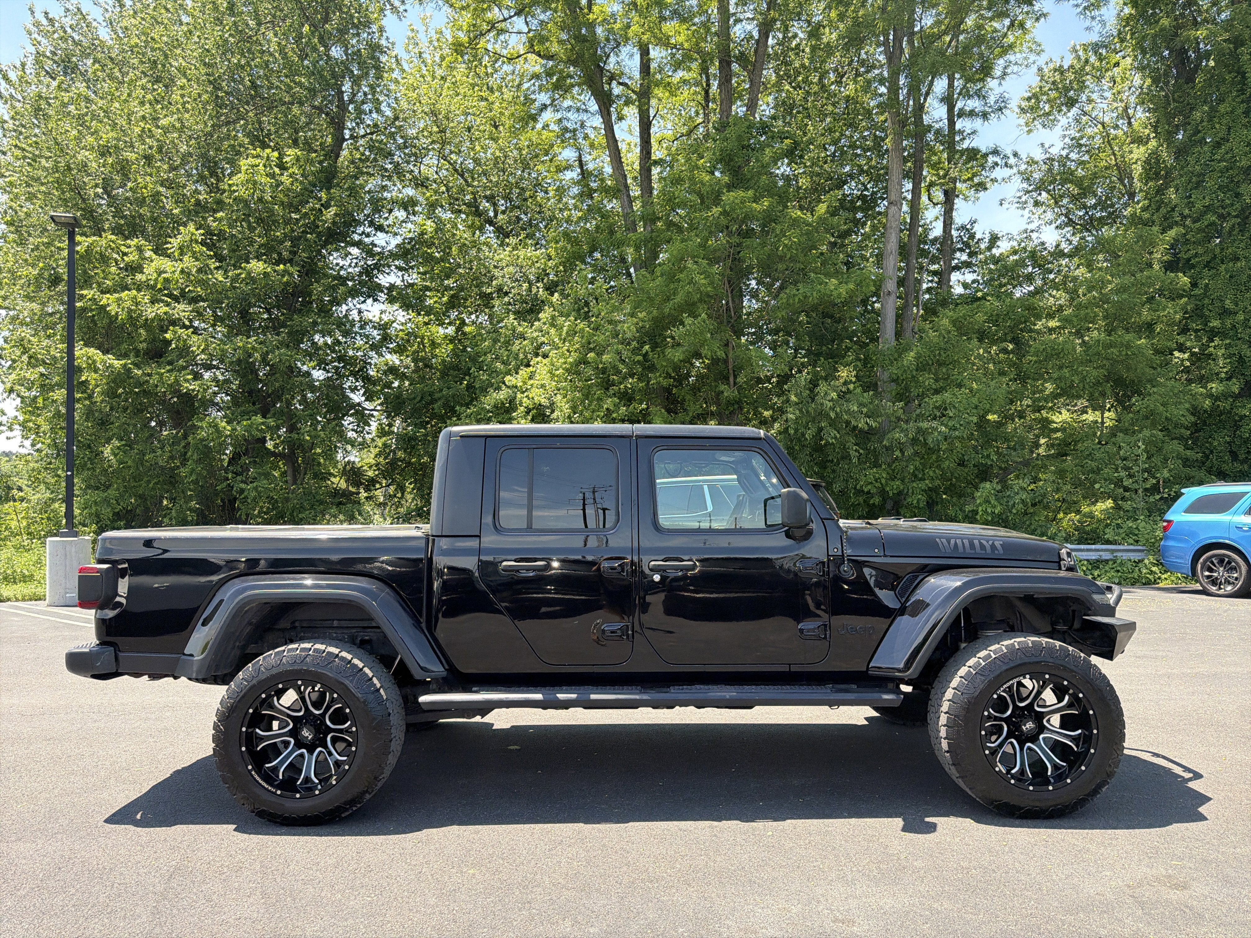 2021 Jeep Gladiator Willys