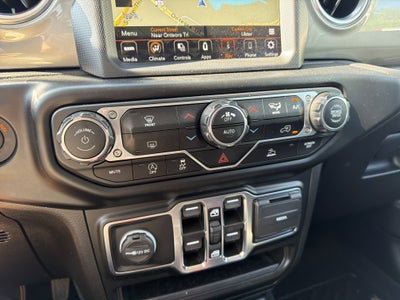 2022 Jeep Gladiator Overland