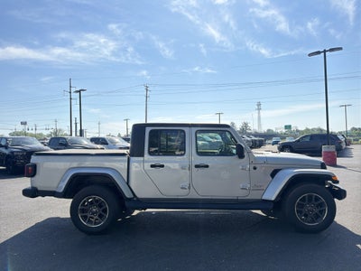 2022 Jeep Gladiator Overland