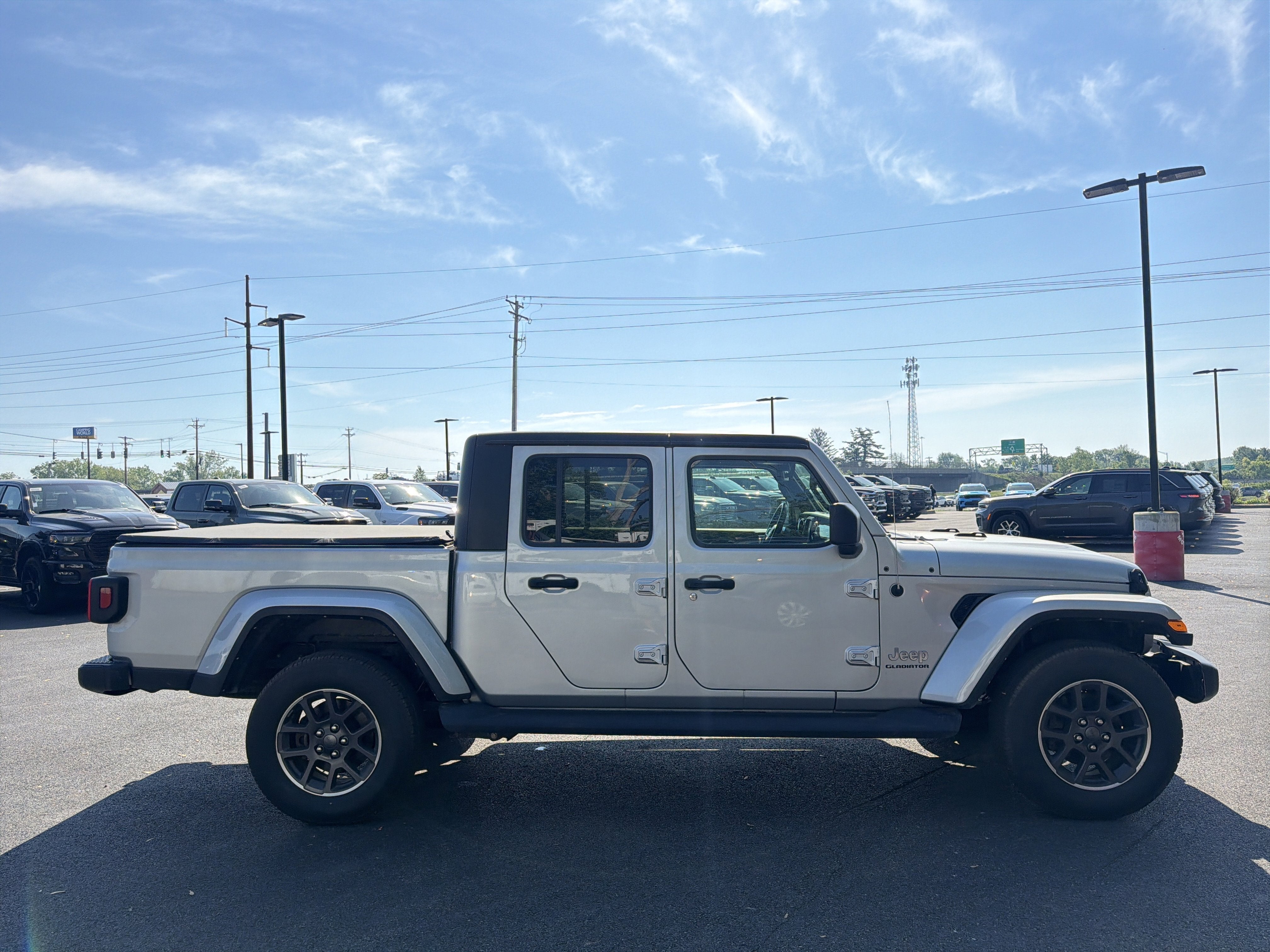 2022 Jeep Gladiator Overland