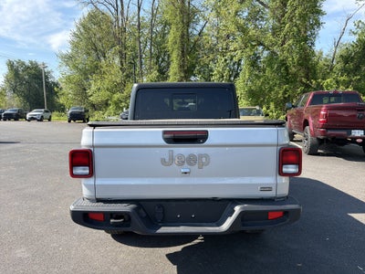 2022 Jeep Gladiator Overland