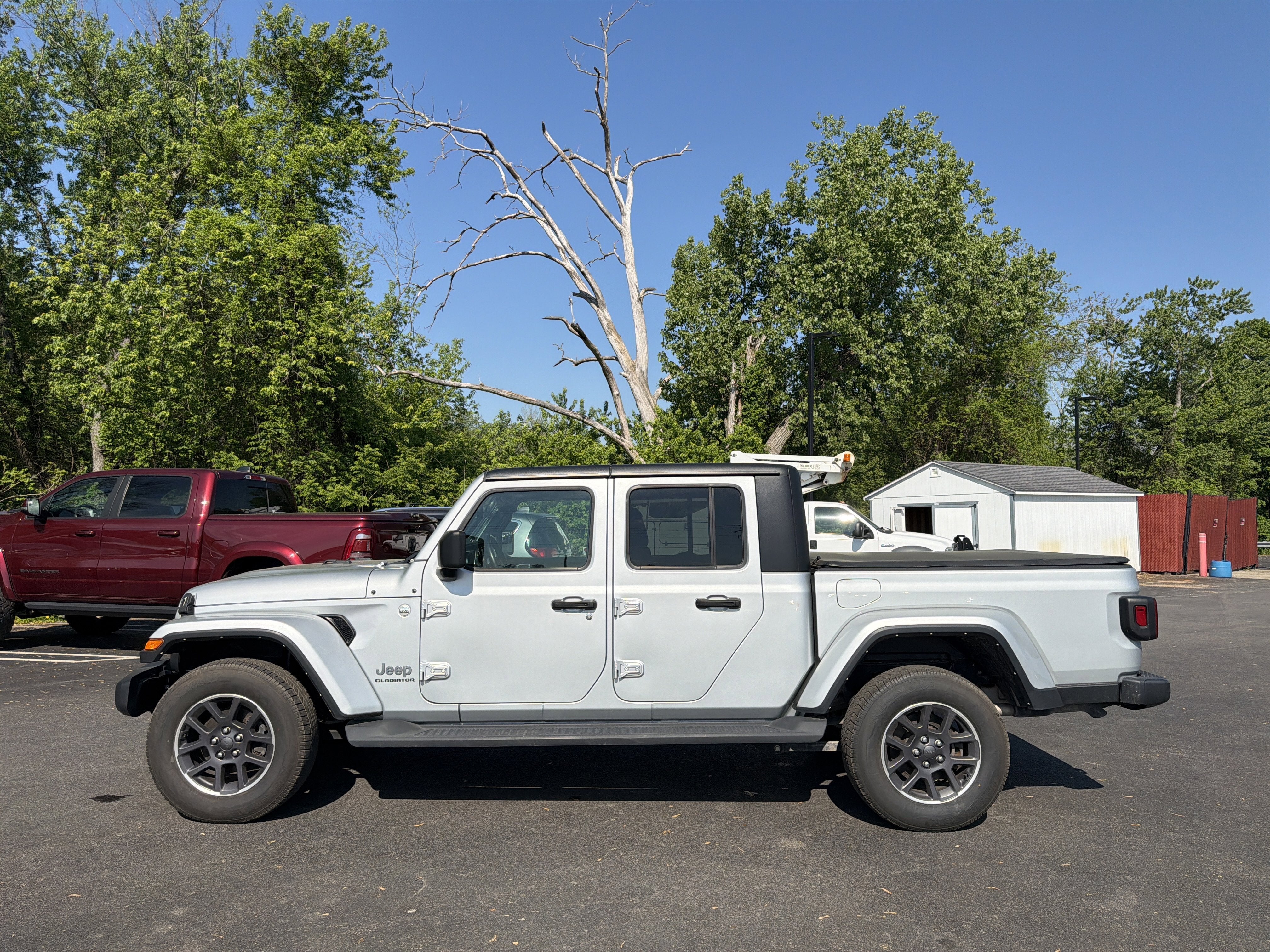 2022 Jeep Gladiator Overland