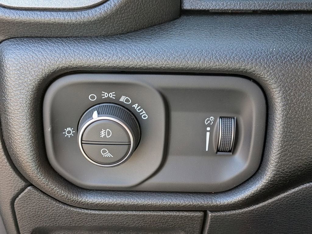 2026 RAM 1500 Warlock