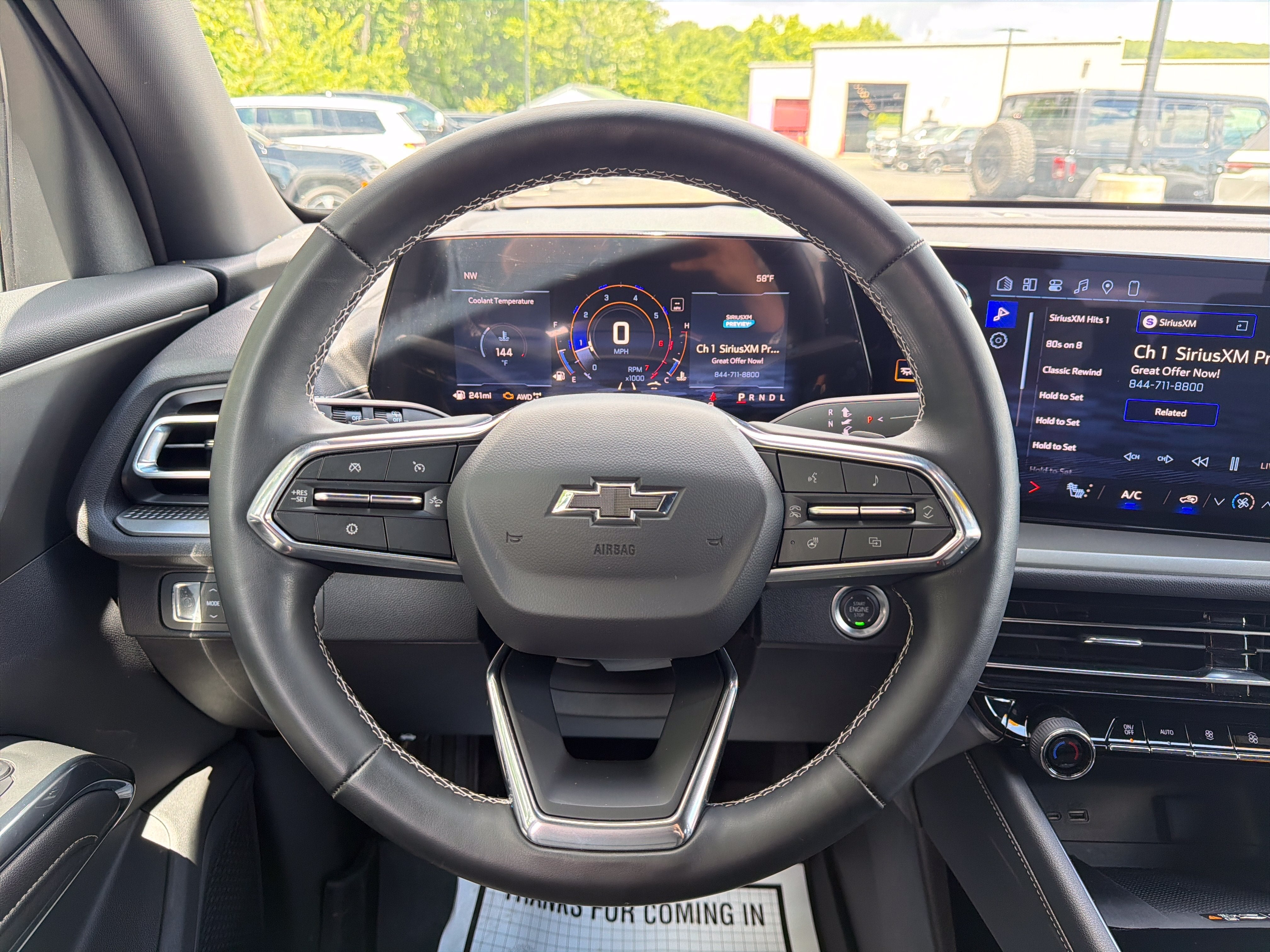 2025 Chevrolet Traverse LT