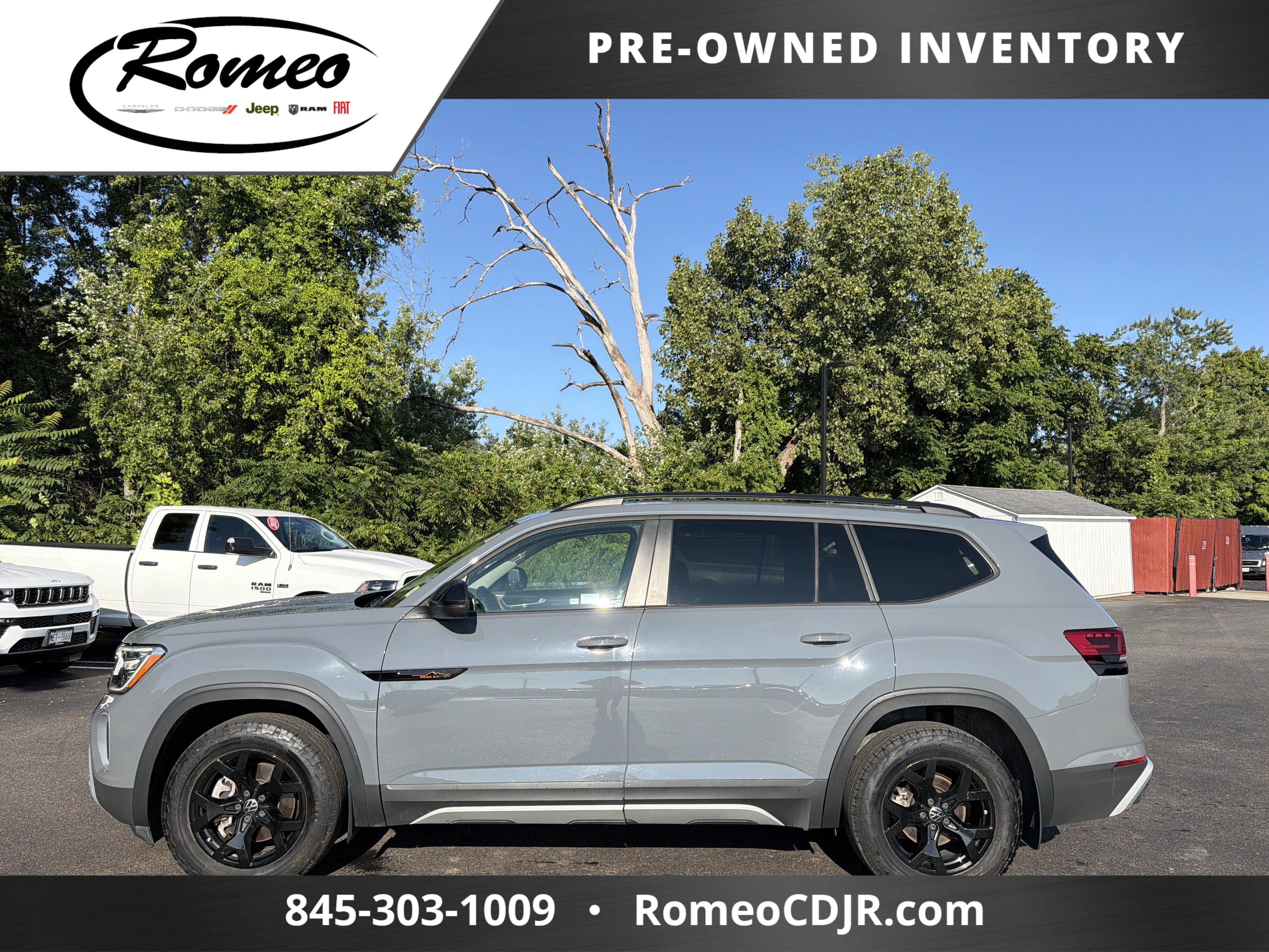 2024 Volkswagen Atlas 2.0T Peak Edition SEL