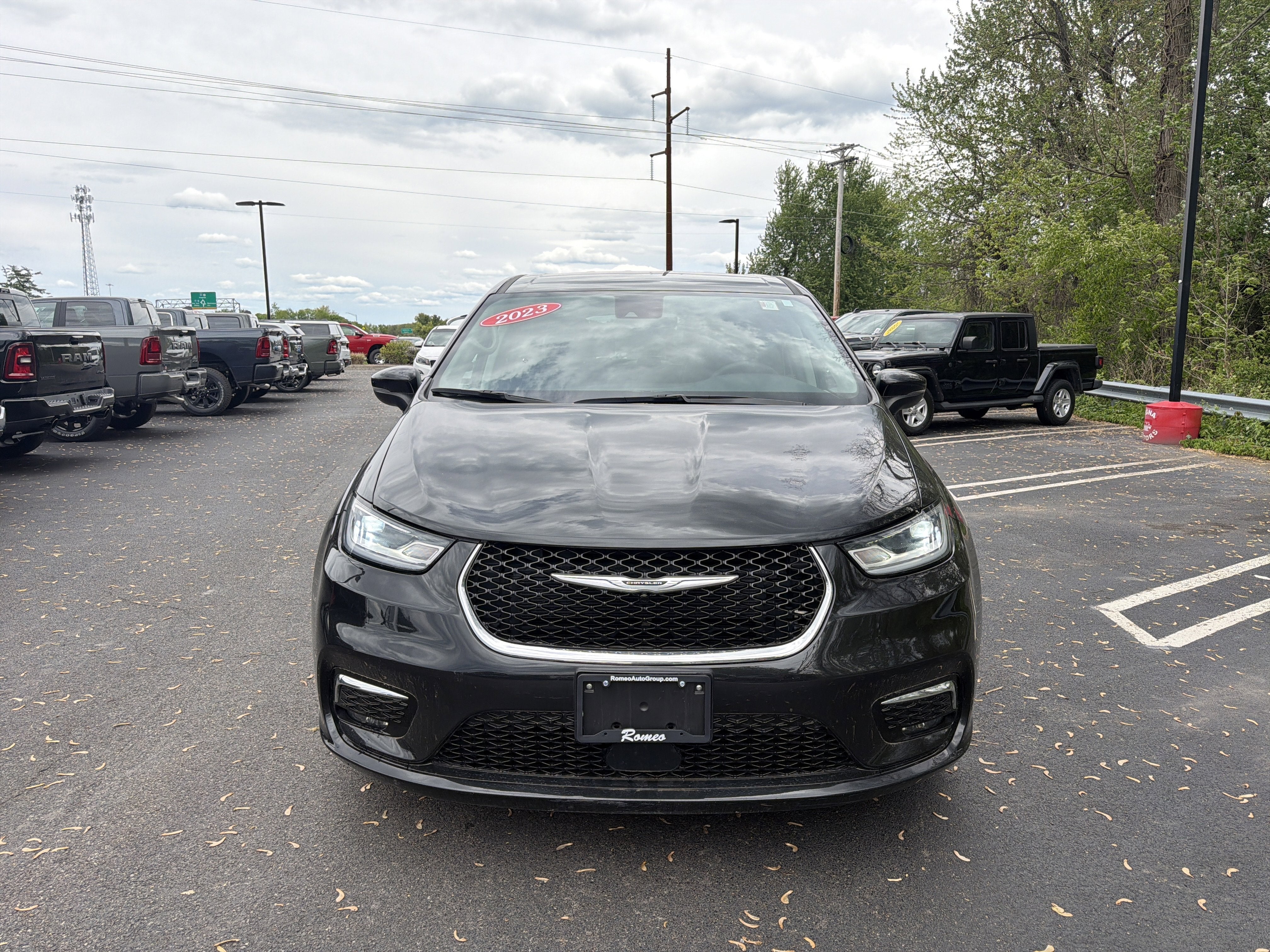 2023 Chrysler Pacifica Touring L