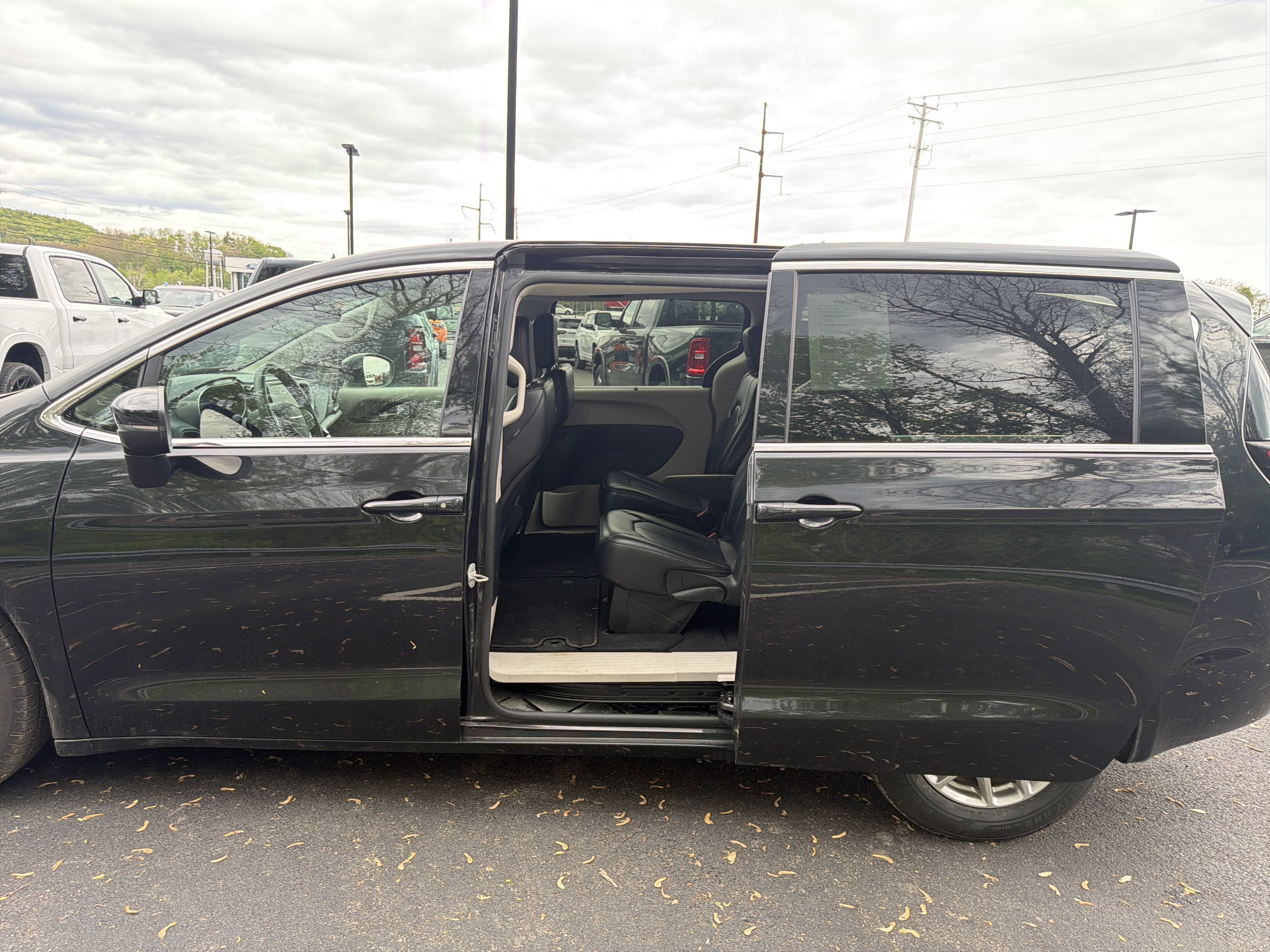 2023 Chrysler Pacifica Touring L