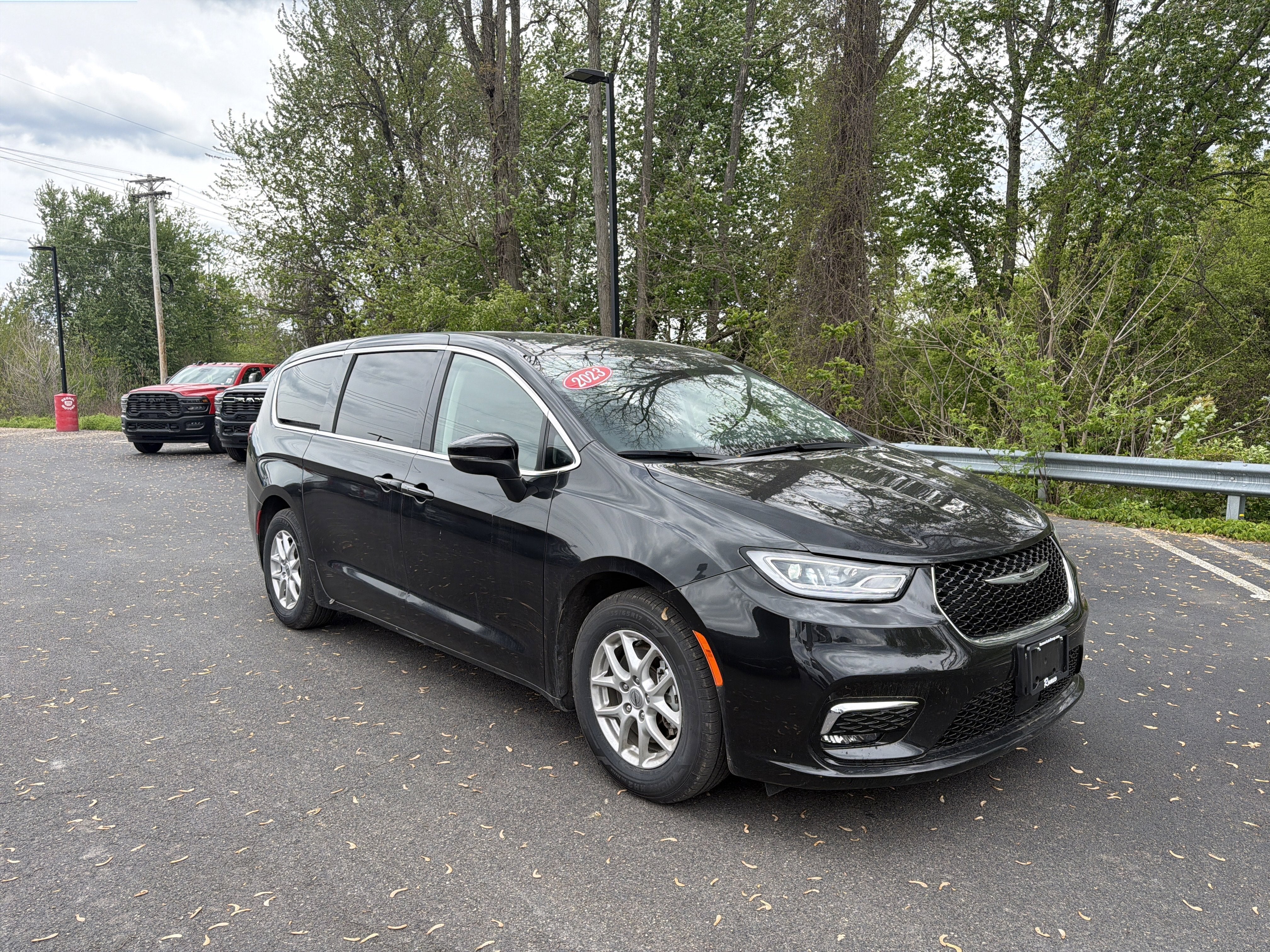 2023 Chrysler Pacifica Touring L