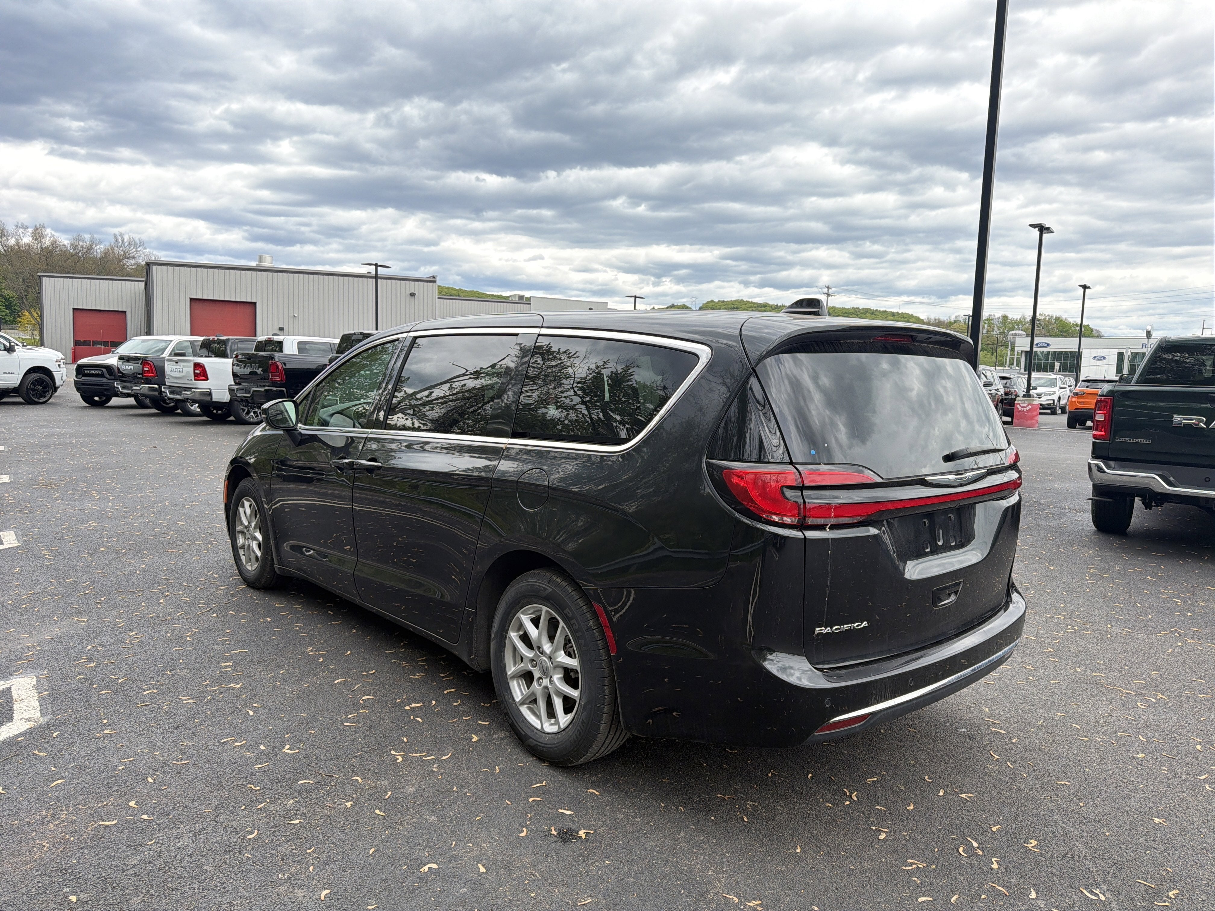 2023 Chrysler Pacifica Touring L