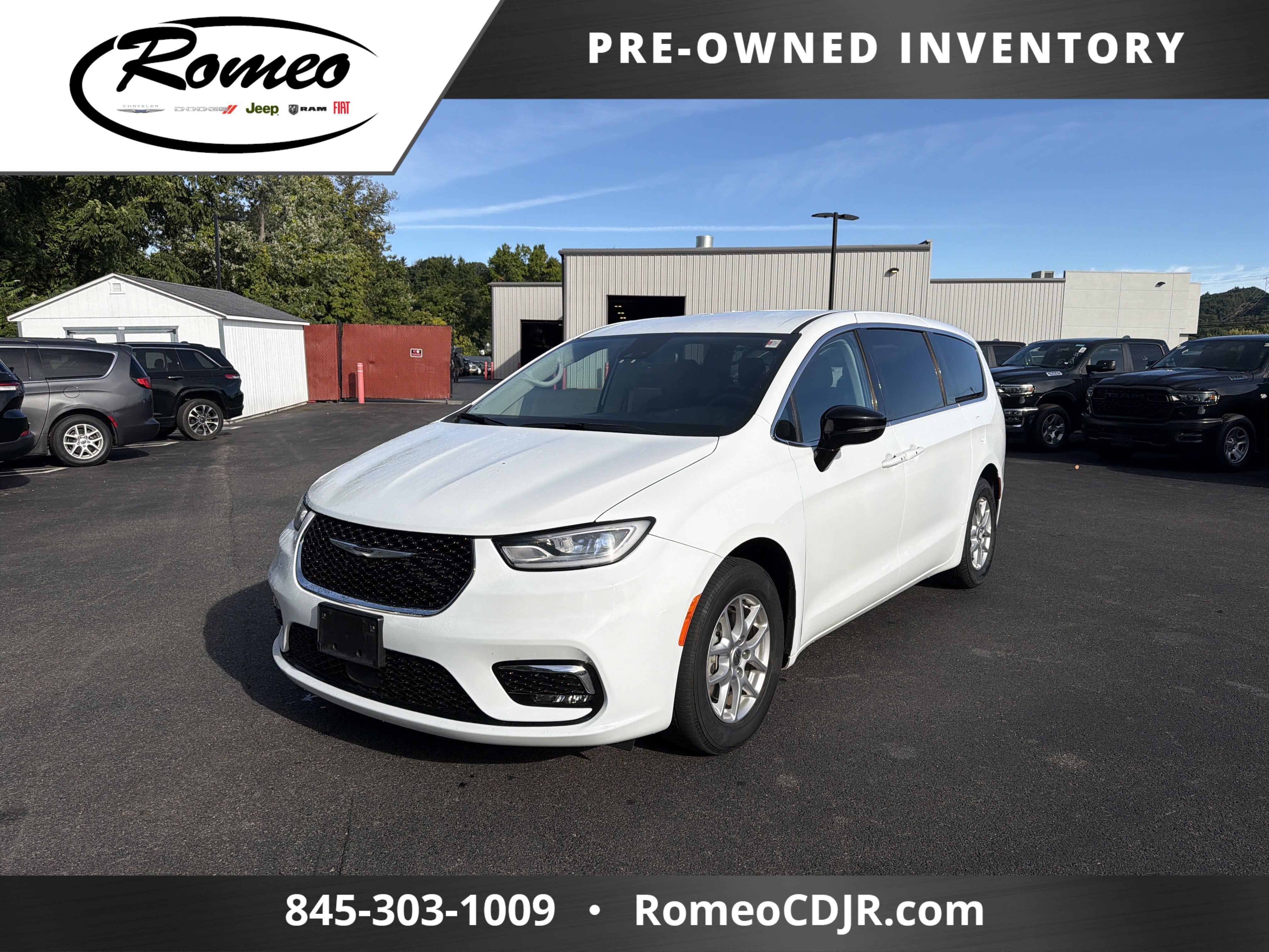 2024 Chrysler Pacifica Touring L