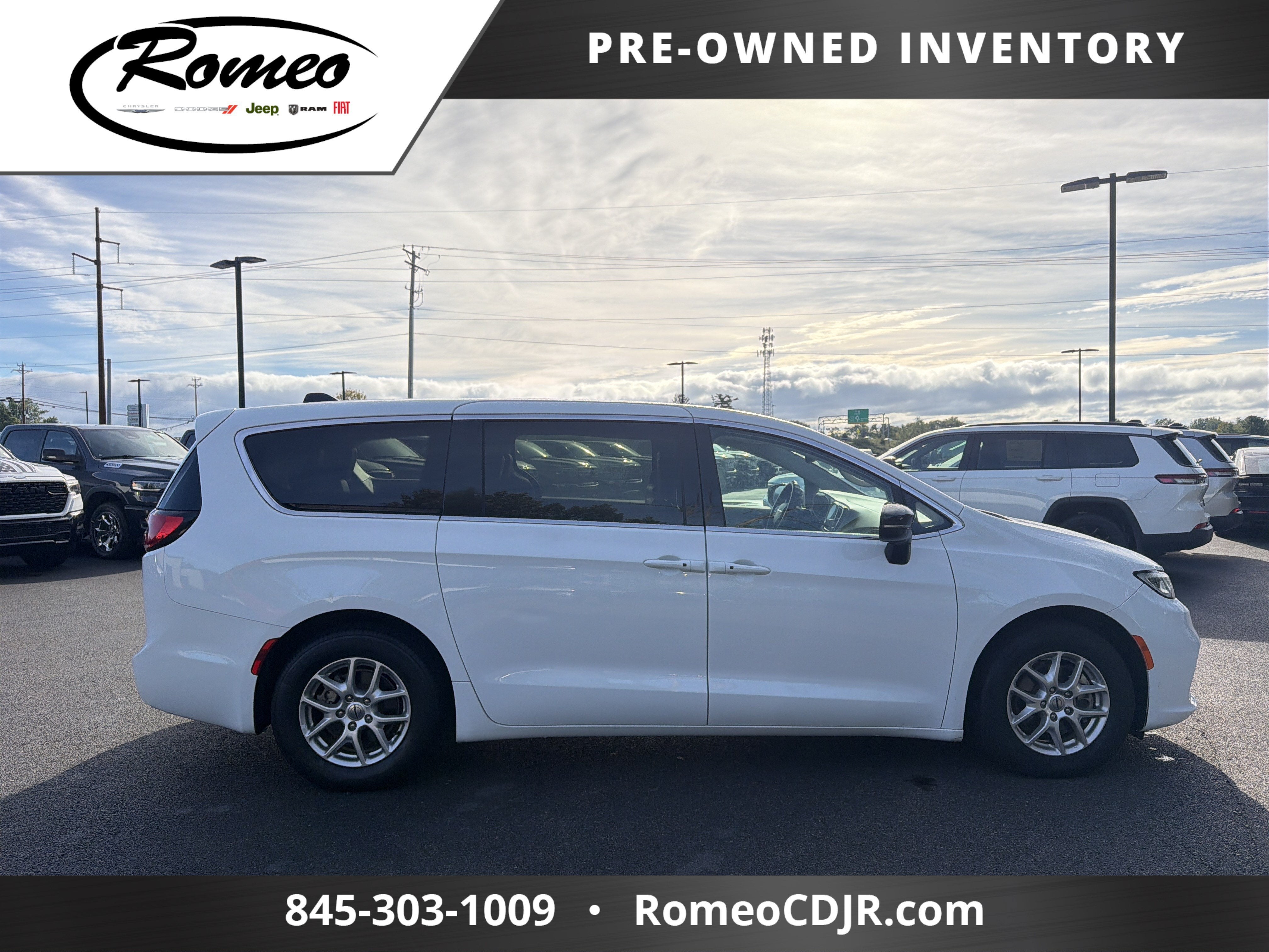 2024 Chrysler Pacifica Touring L