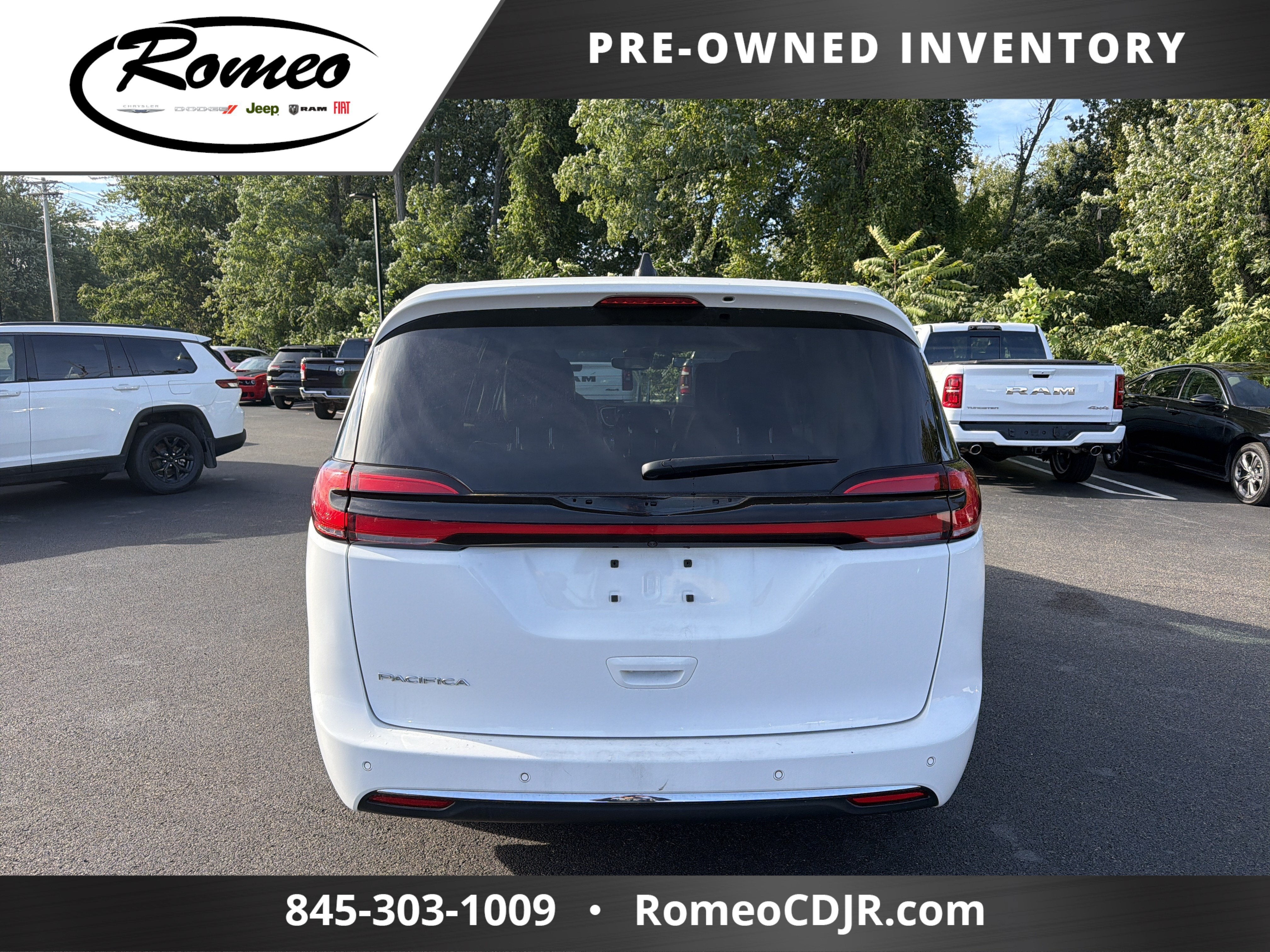 2024 Chrysler Pacifica Touring L