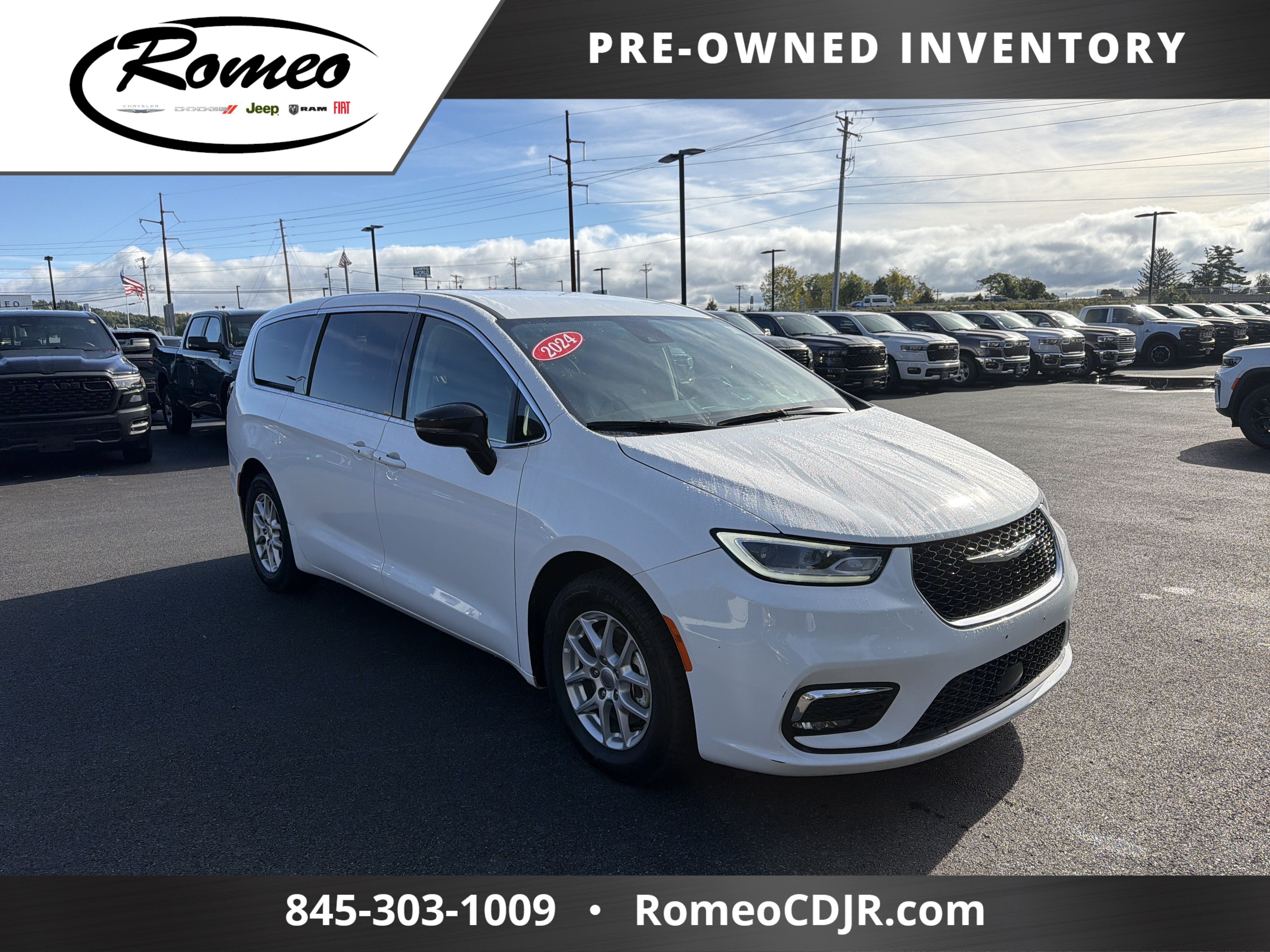 2024 Chrysler Pacifica Touring L
