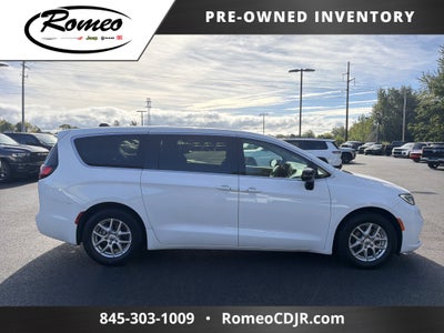 2024 Chrysler Pacifica Touring L