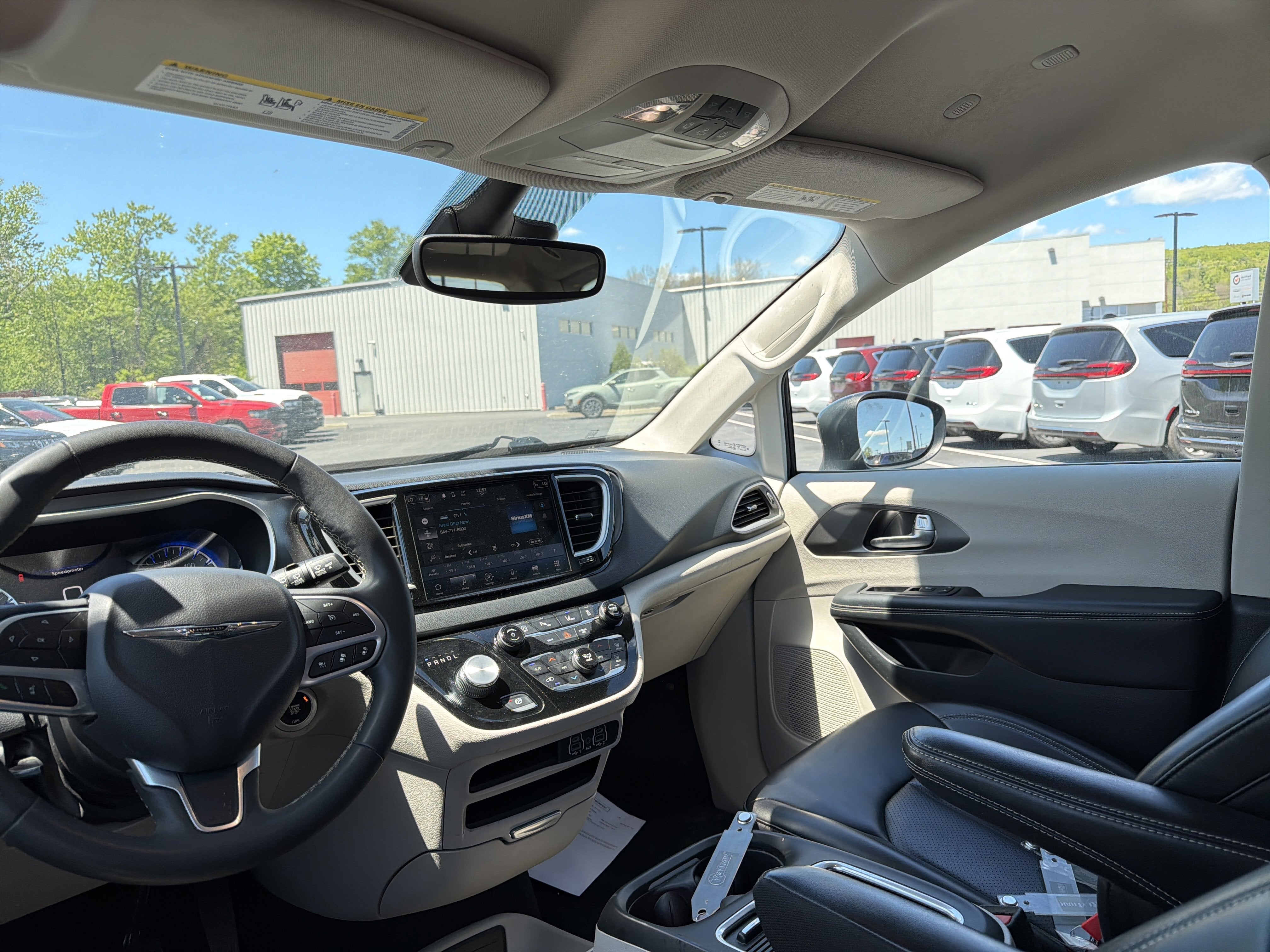 2023 Chrysler Pacifica Touring L