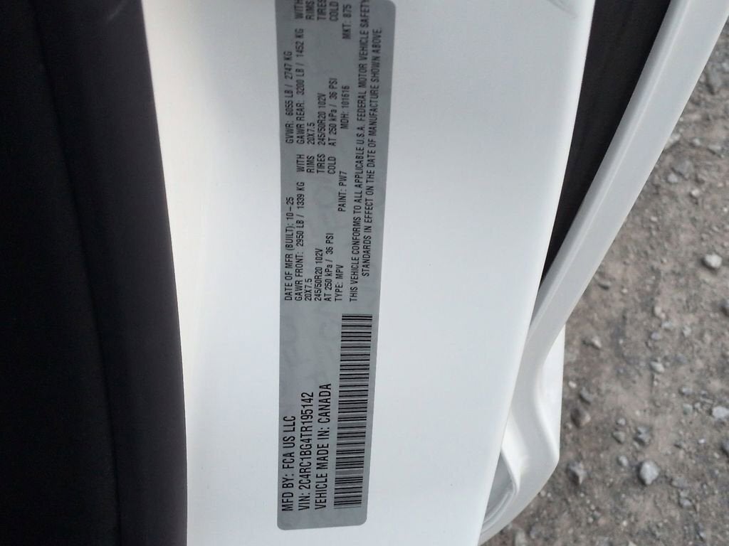2026 Chrysler Pacifica Select