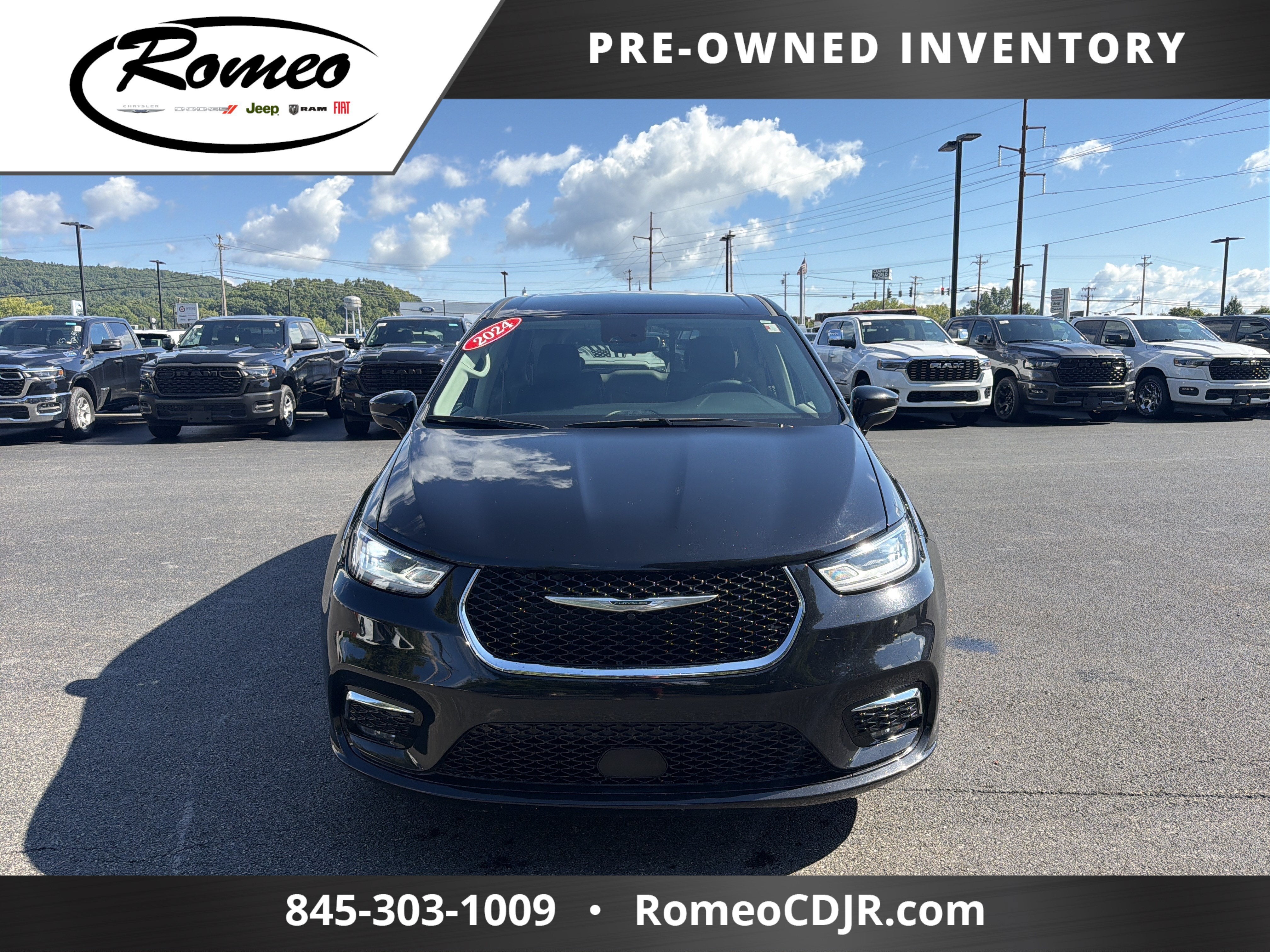2024 Chrysler Pacifica Touring L