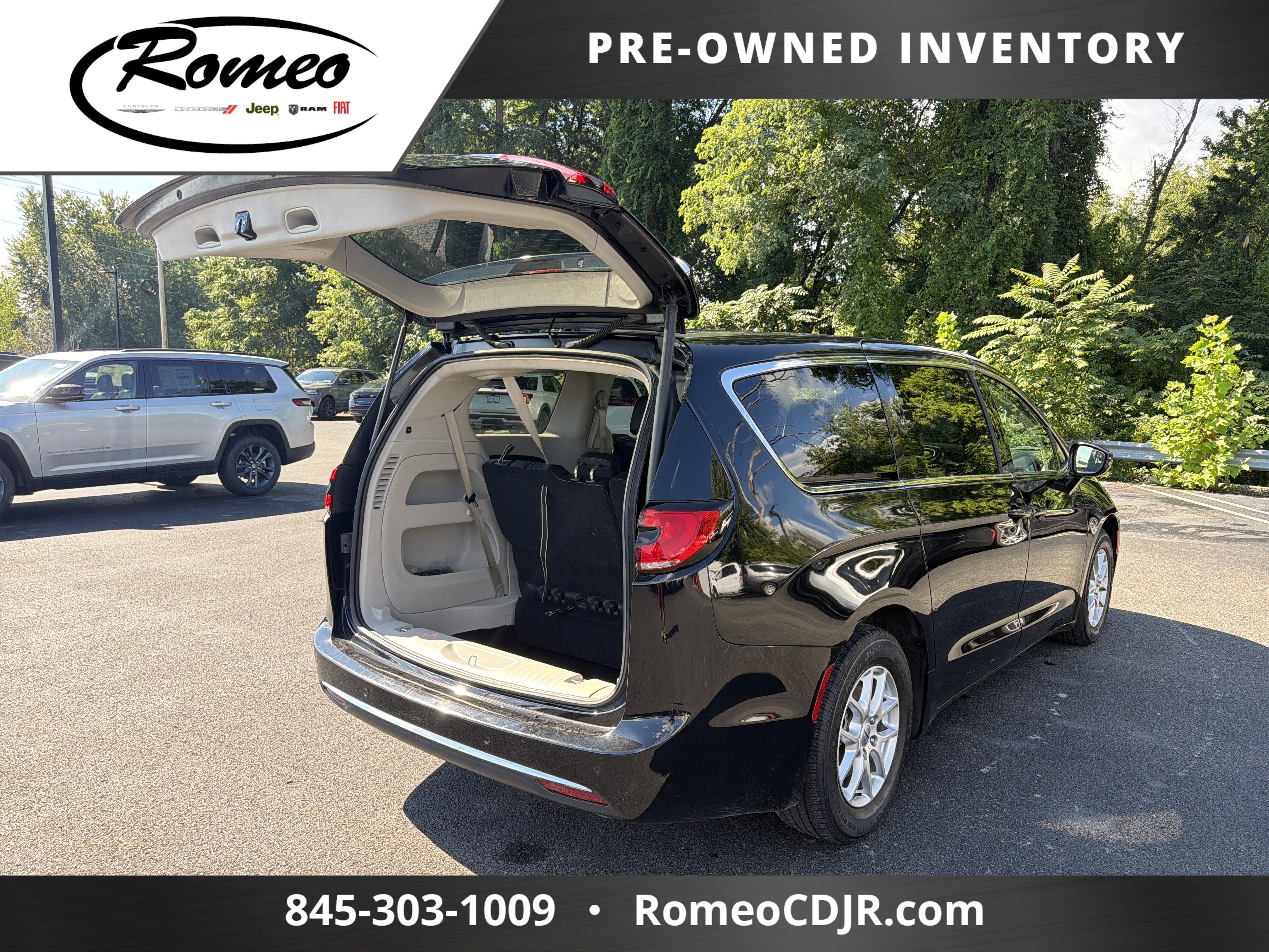 2024 Chrysler Pacifica Touring L