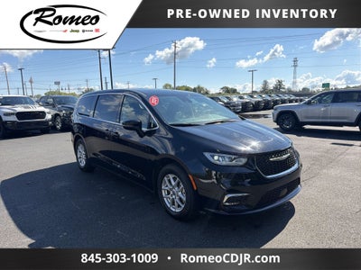 2024 Chrysler Pacifica Touring L