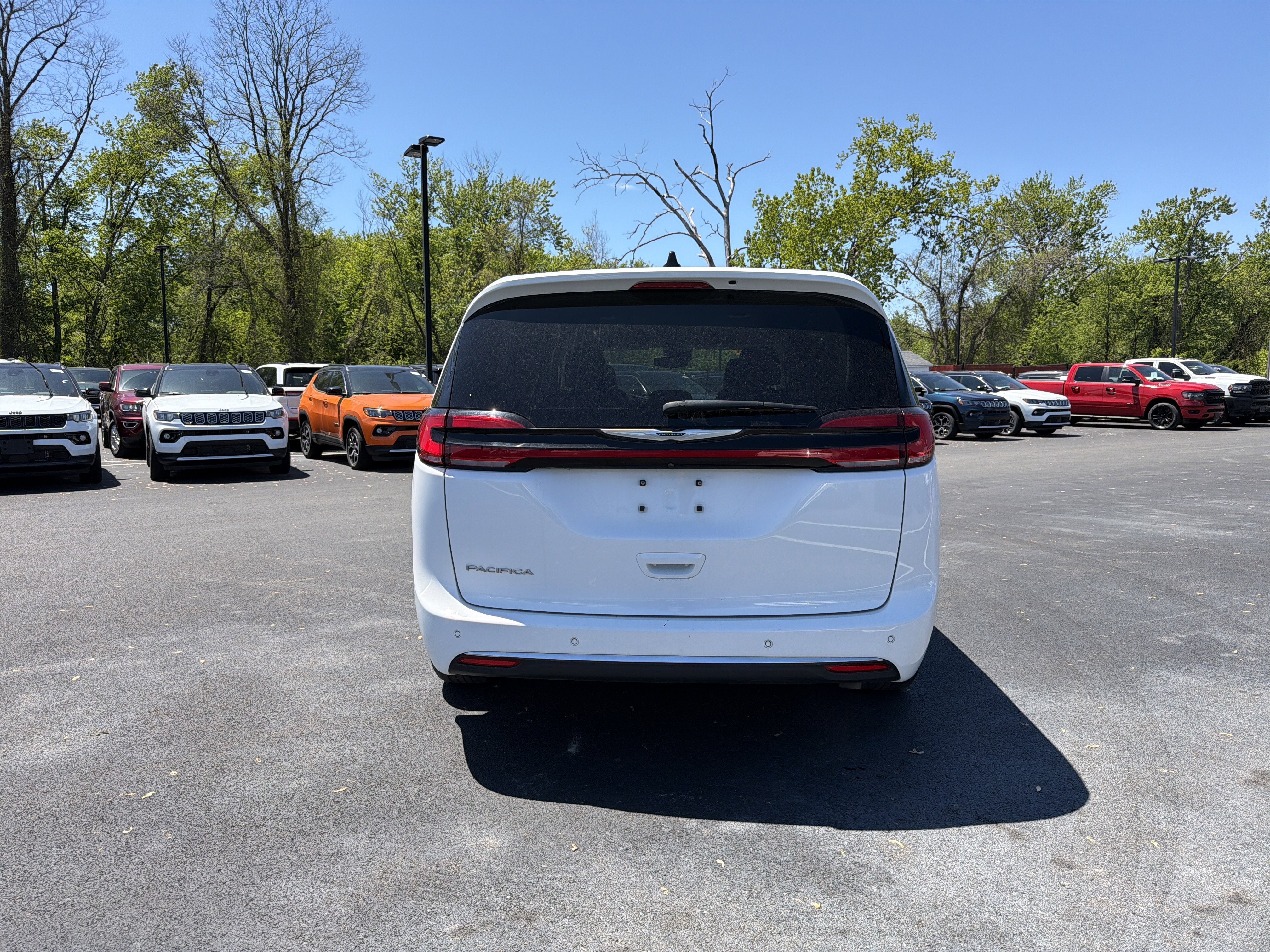 2024 Chrysler Pacifica Touring L