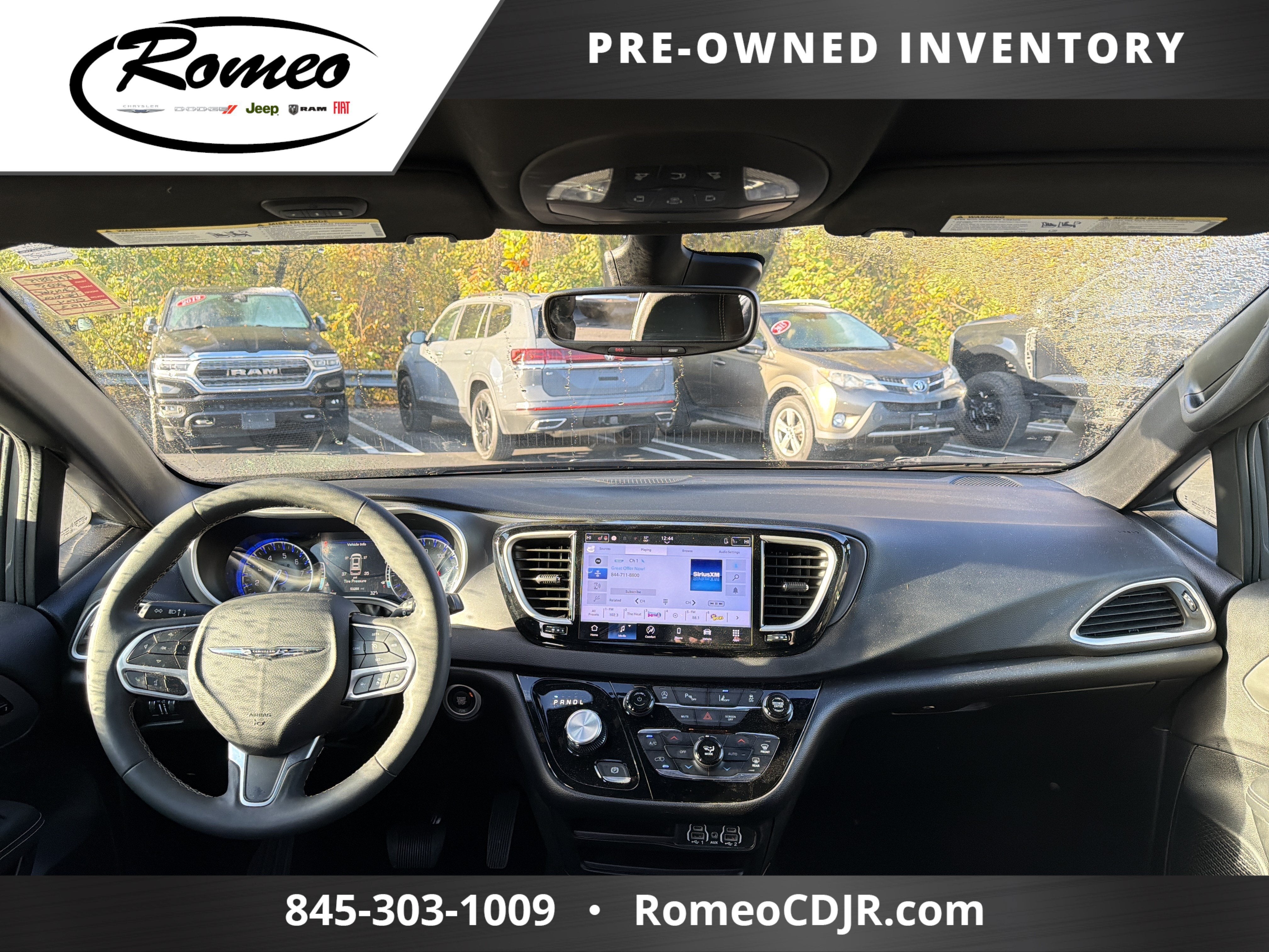 2025 Chrysler Pacifica Select
