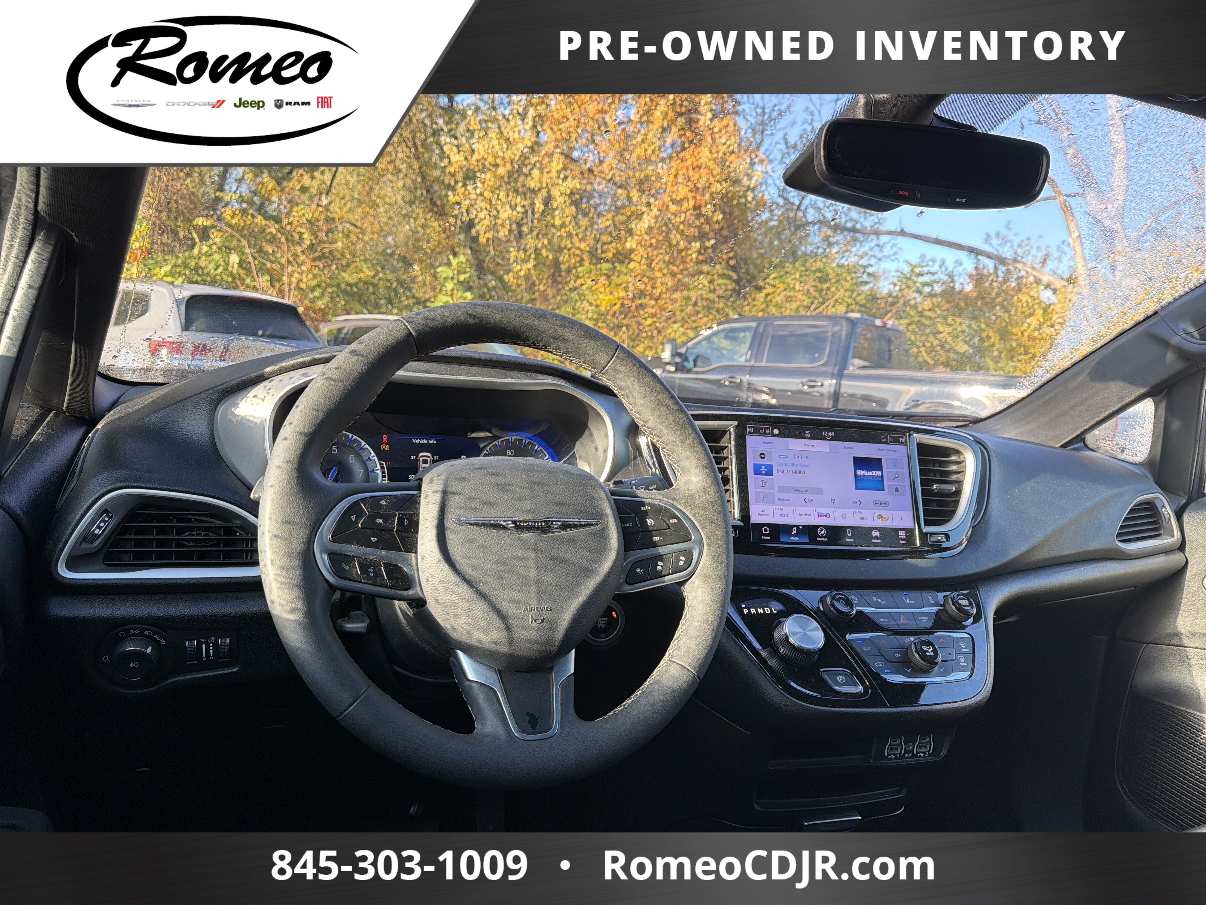 2025 Chrysler Pacifica Select