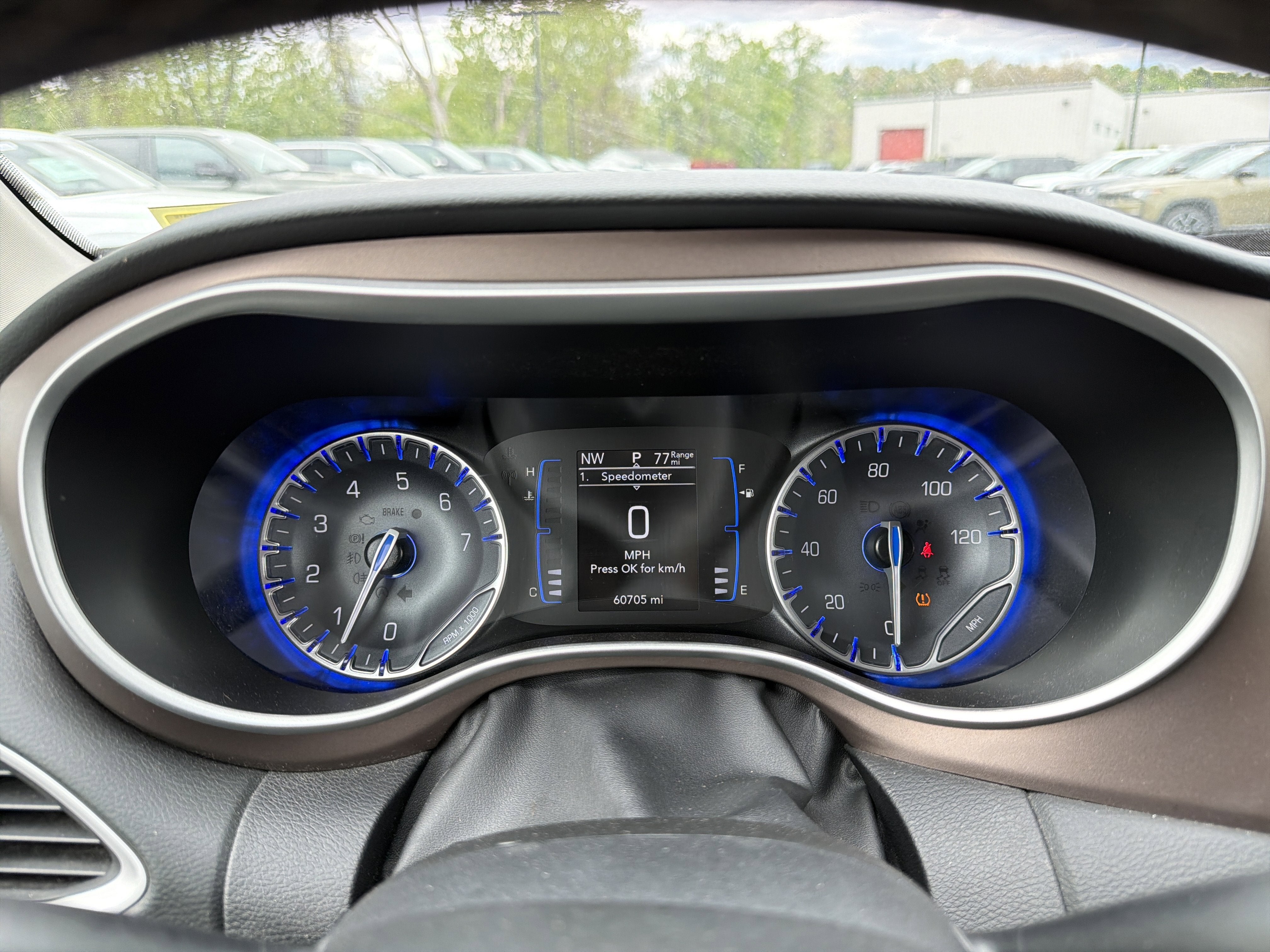 2023 Chrysler Voyager LX