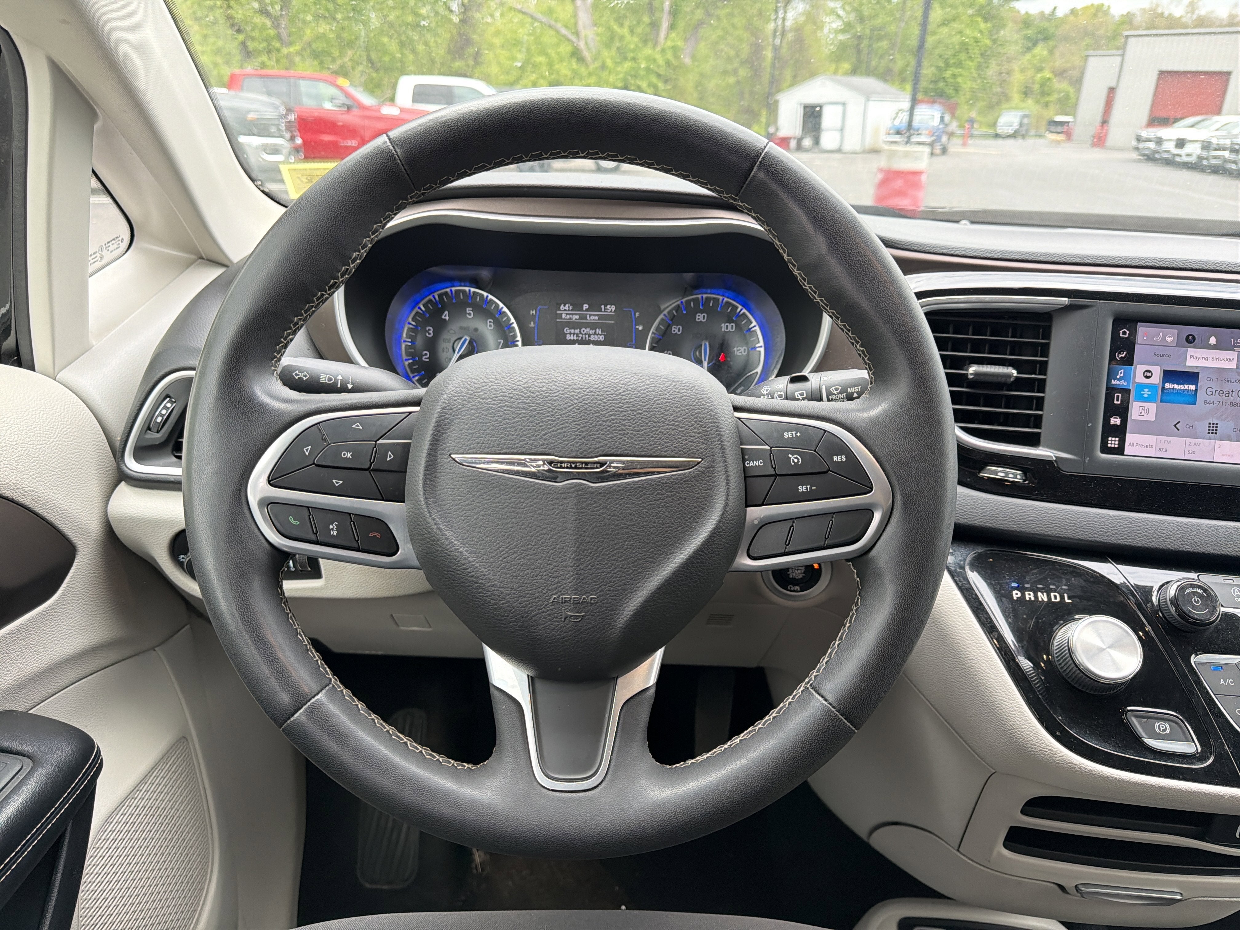 2022 Chrysler Voyager LX