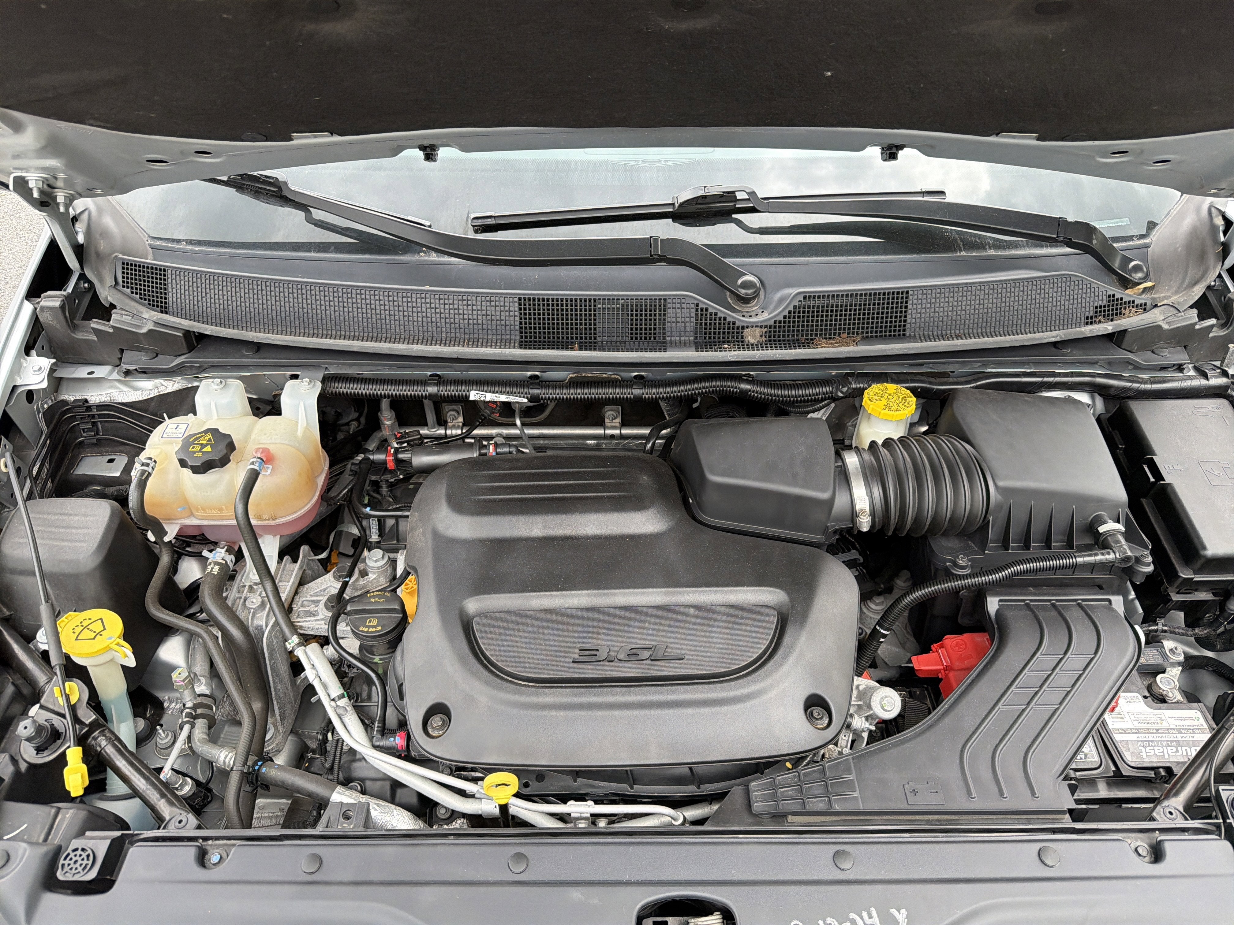2023 Chrysler Voyager LX