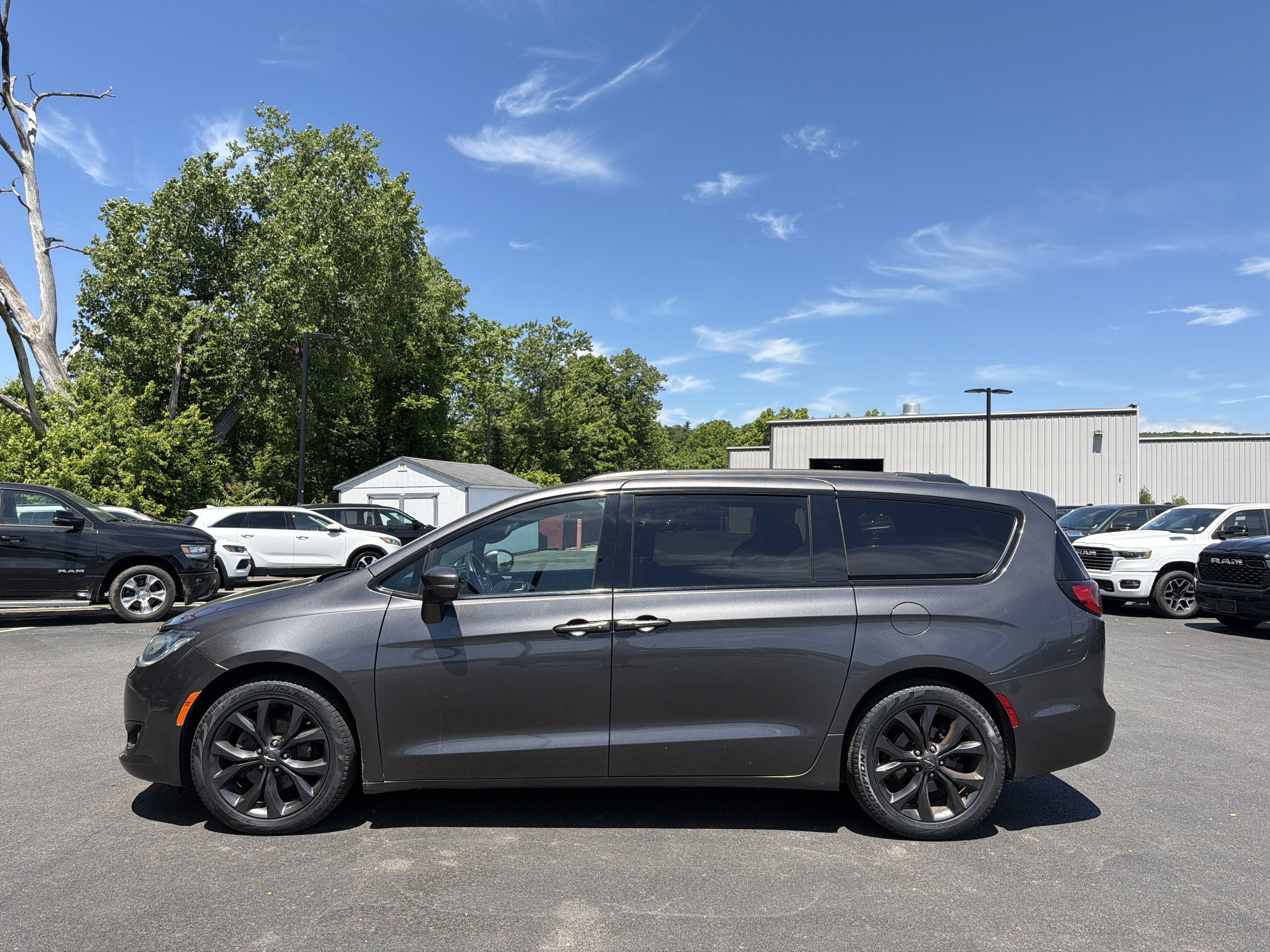2019 Chrysler Pacifica Limited