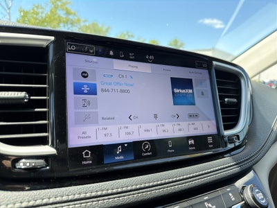 2023 Chrysler Pacifica Plug-In Hybrid Touring L