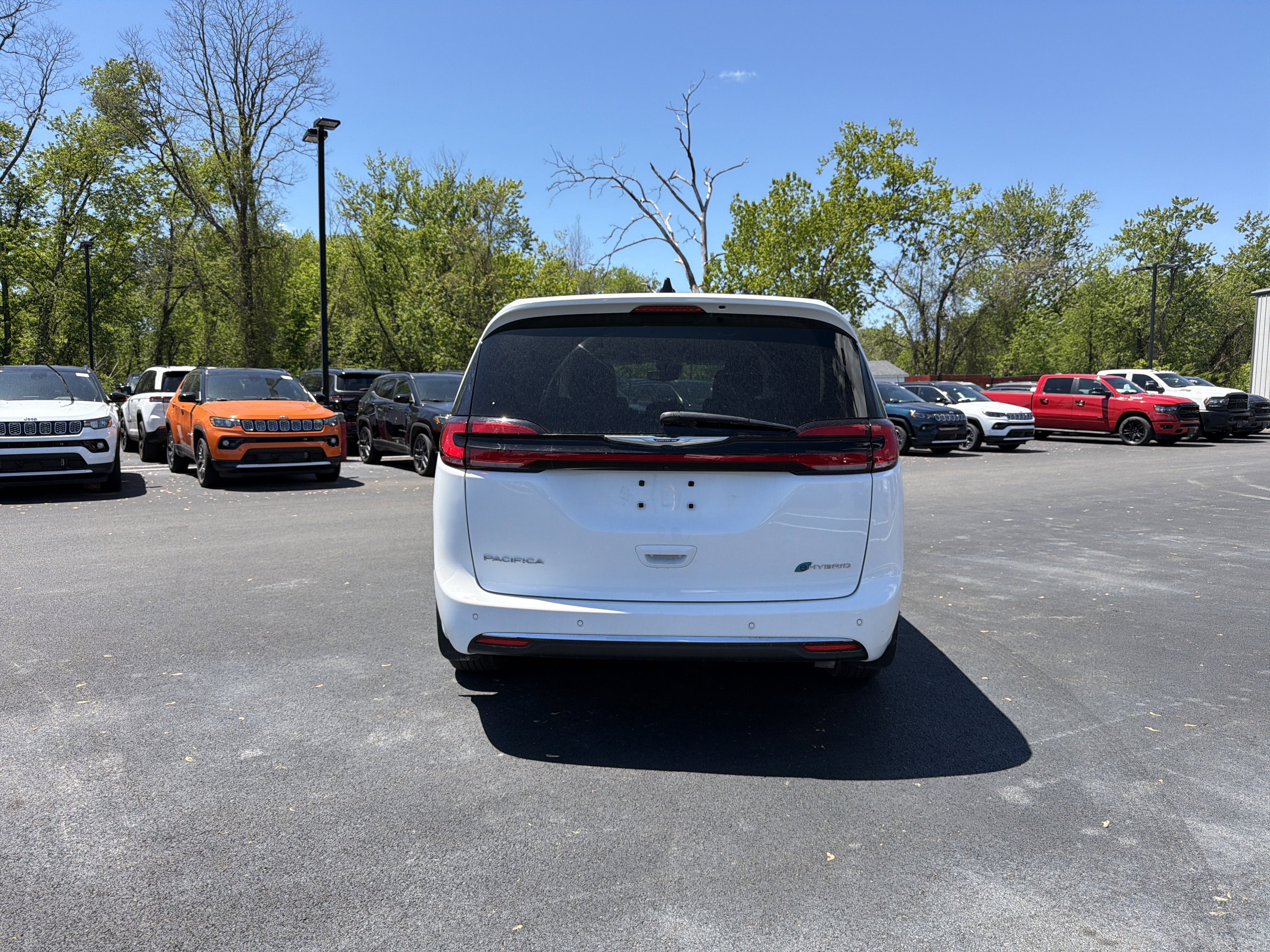 2023 Chrysler Pacifica Plug-In Hybrid Touring L