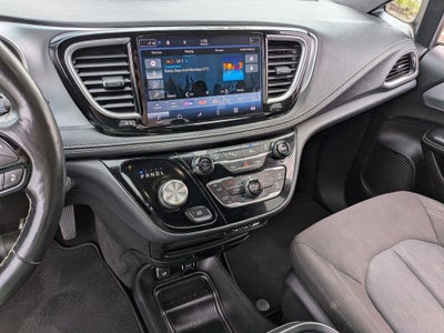 2021 Chrysler Pacifica Touring