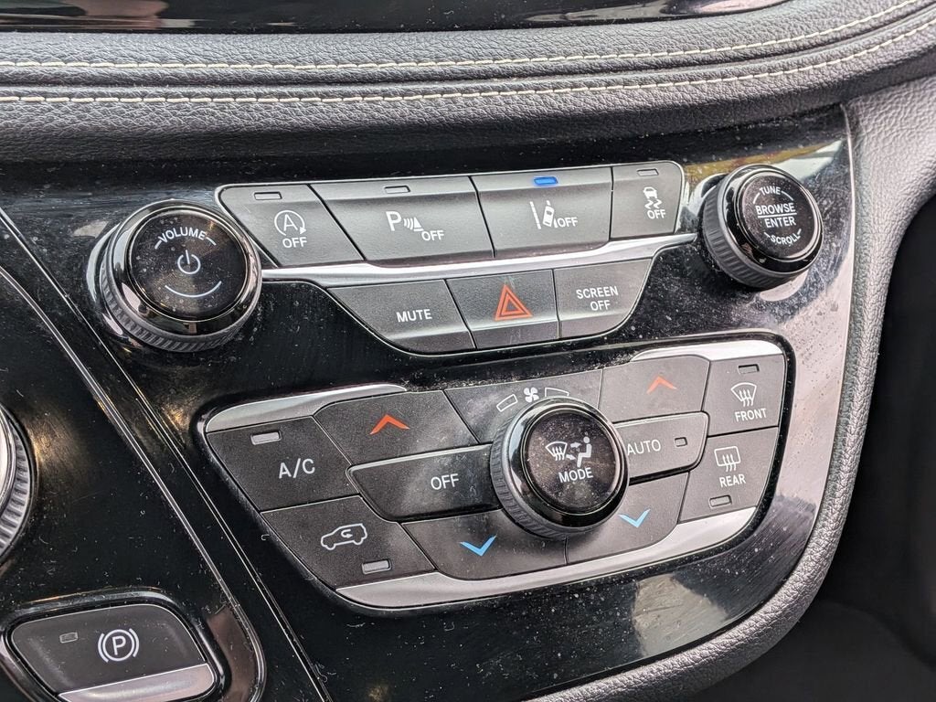 2021 Chrysler Pacifica Touring