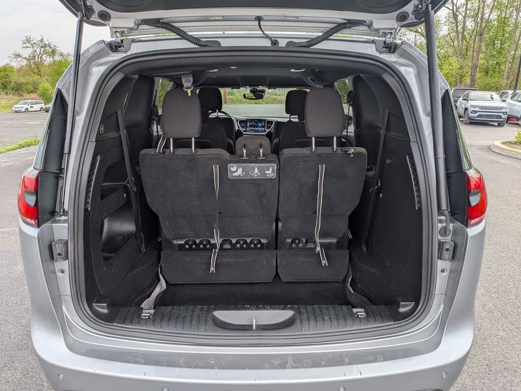 2021 Chrysler Pacifica Touring