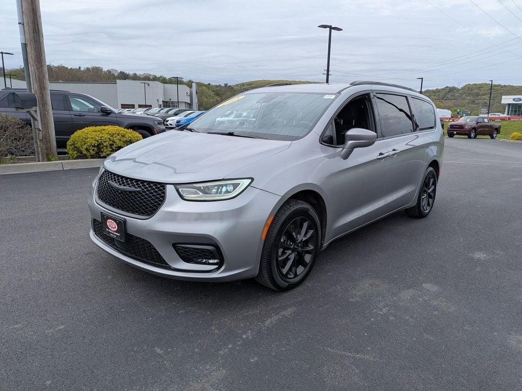 2021 Chrysler Pacifica Touring