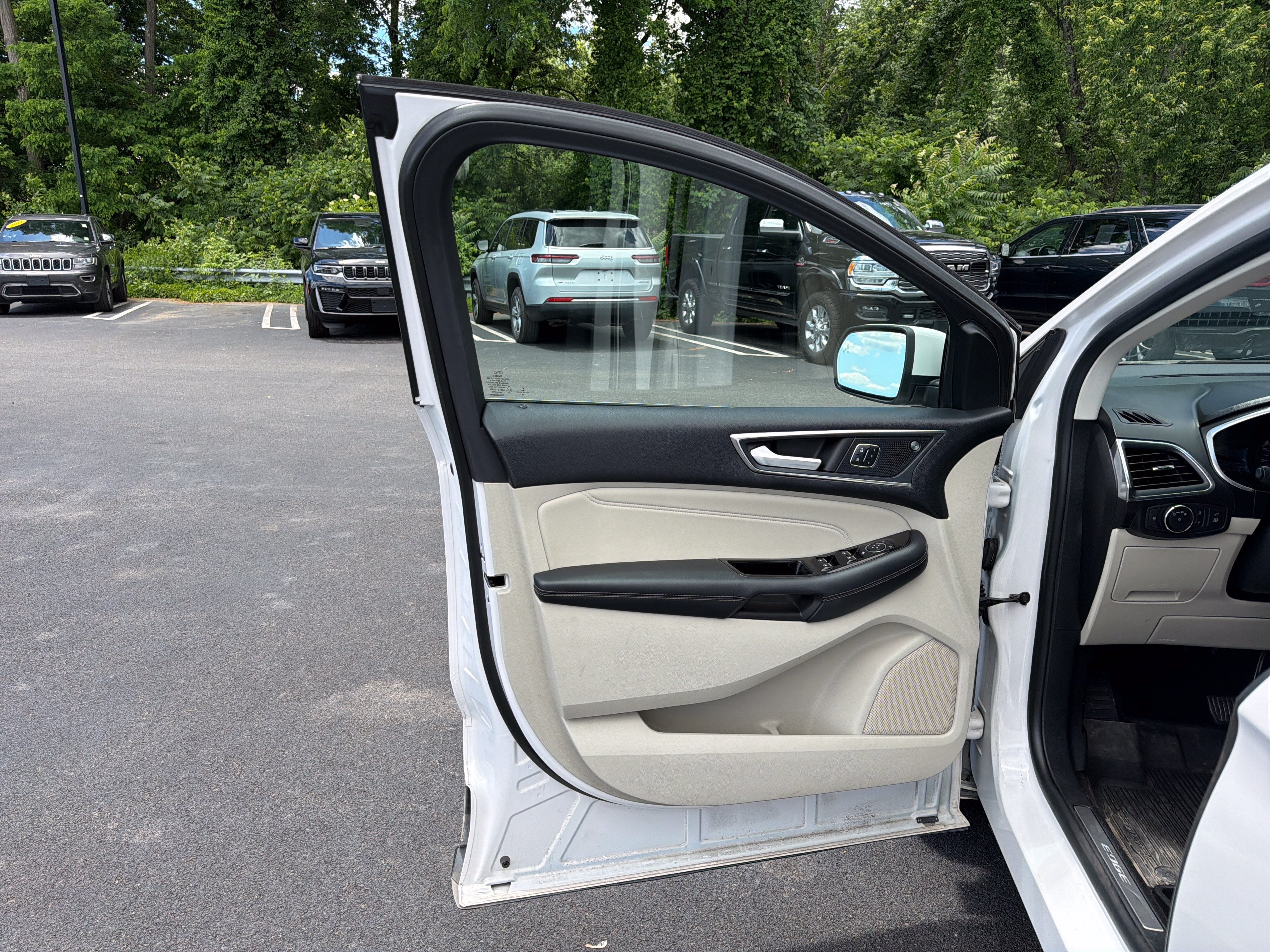 2019 Ford Edge Titanium